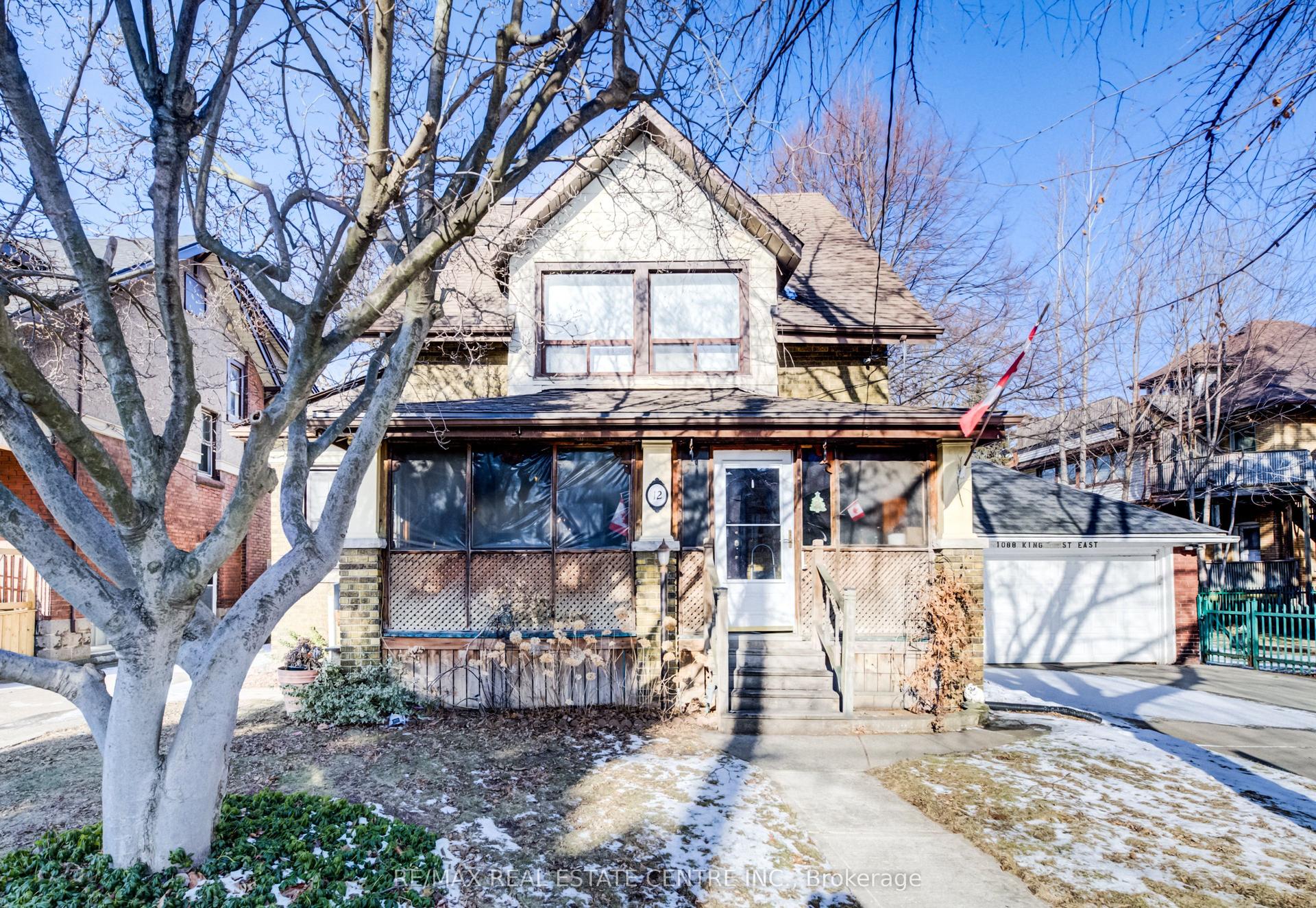 12 Leinster Avenue S — photo 1