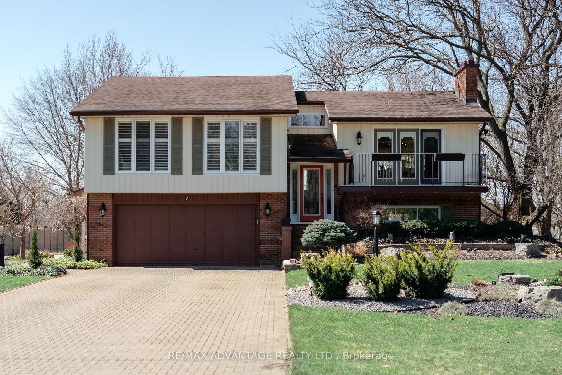 7 Mckay Street — photo 1
