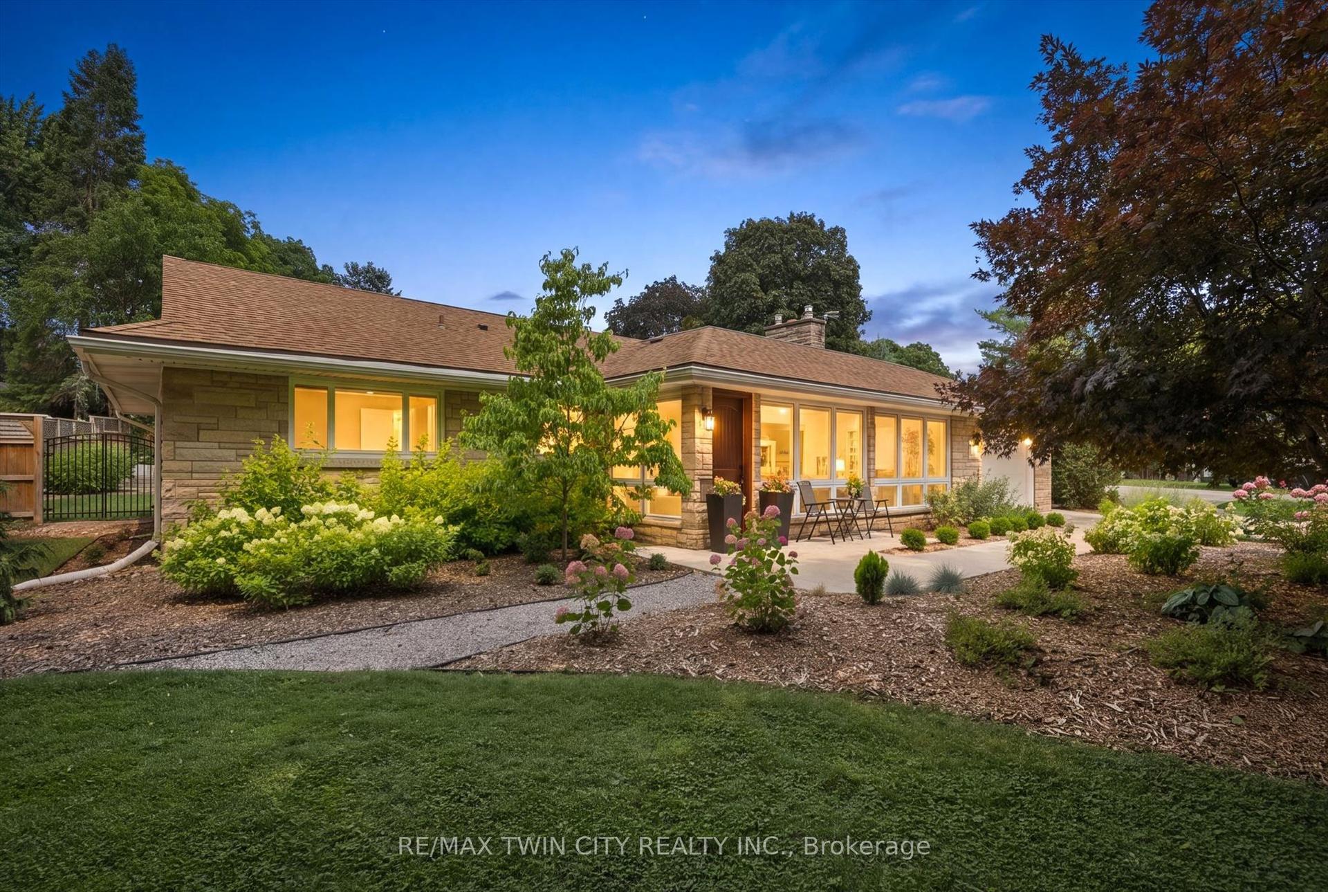 395 Blue Heron Ridge, Cambridge — Detached for sale, photo 1