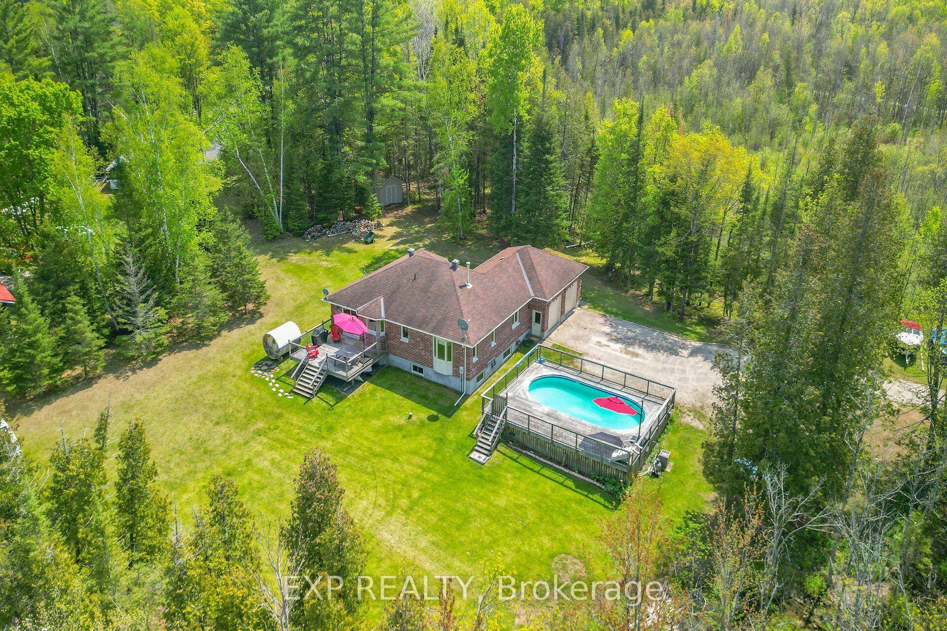 2186 Clyde Lake Road — photo 1