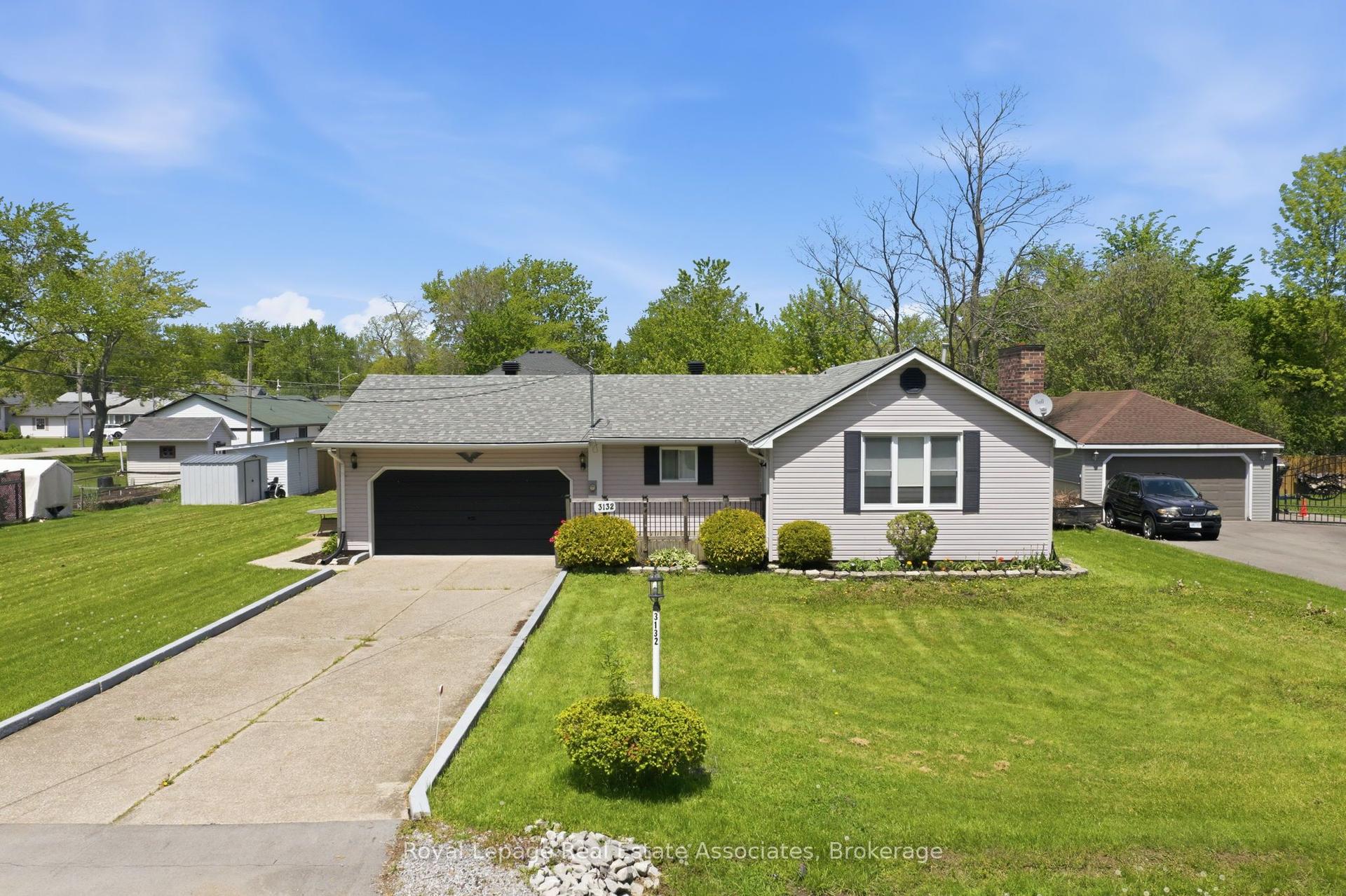 3132 Evadere Avenue — photo 1
