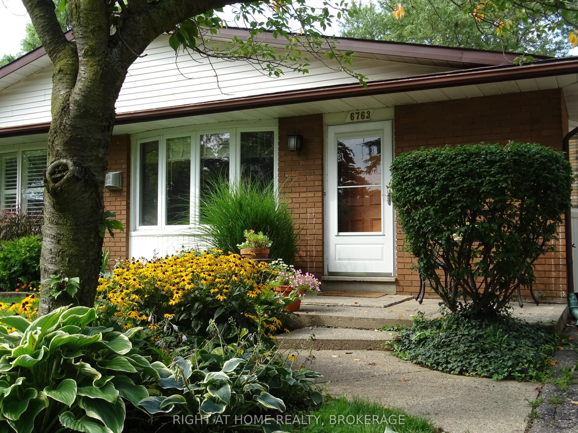 6763 Wilinger Street, Niagara Falls — Semi-Detached for sale, photo 1
