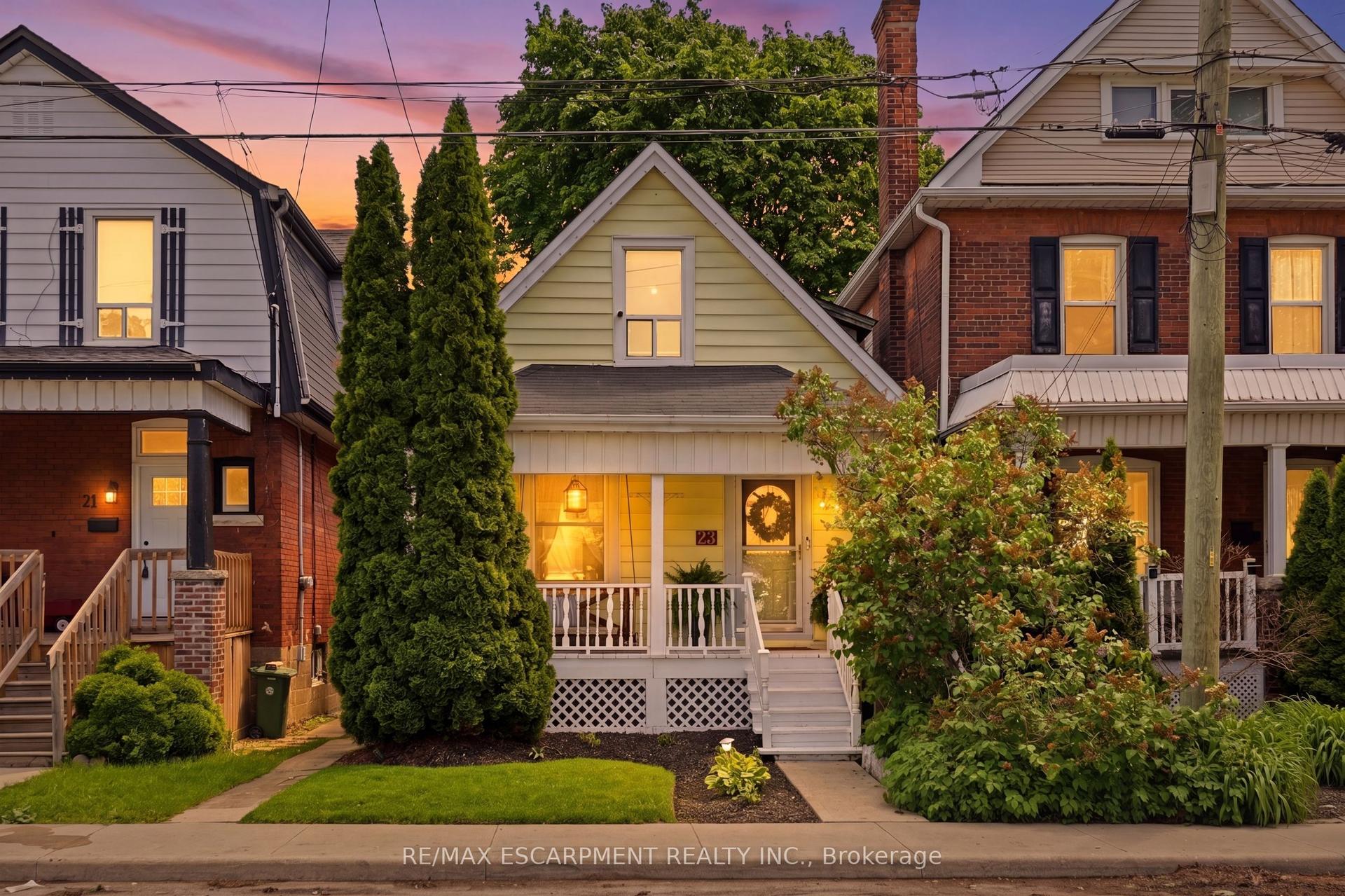 23 East 21st Street, Hamilton — Detached for sale, photo 1