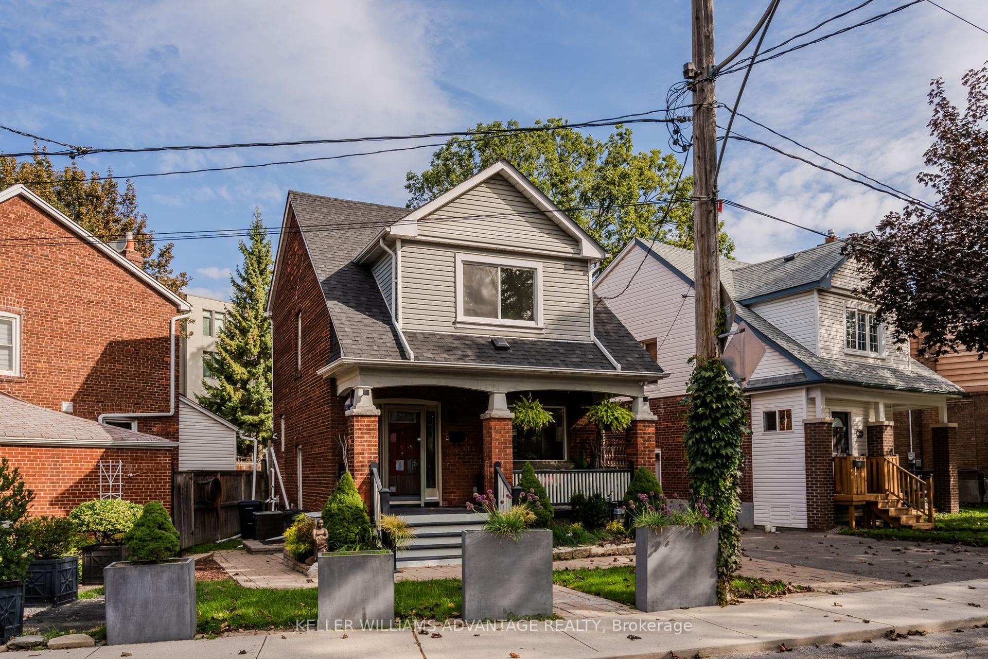 5 Hemlock Avenue, Toronto — Detached for sale, photo 1