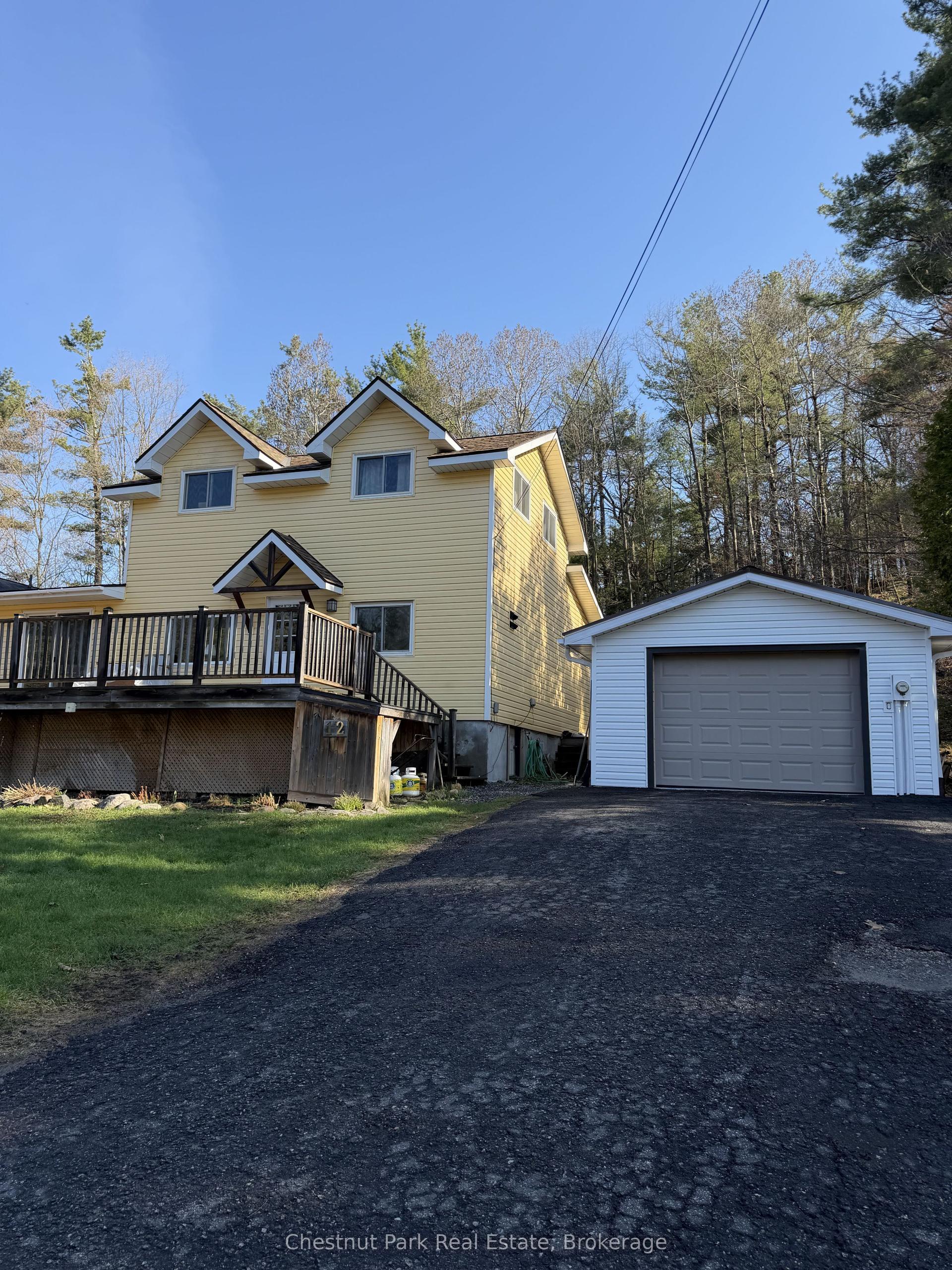 12 Ferndale Road — photo 1