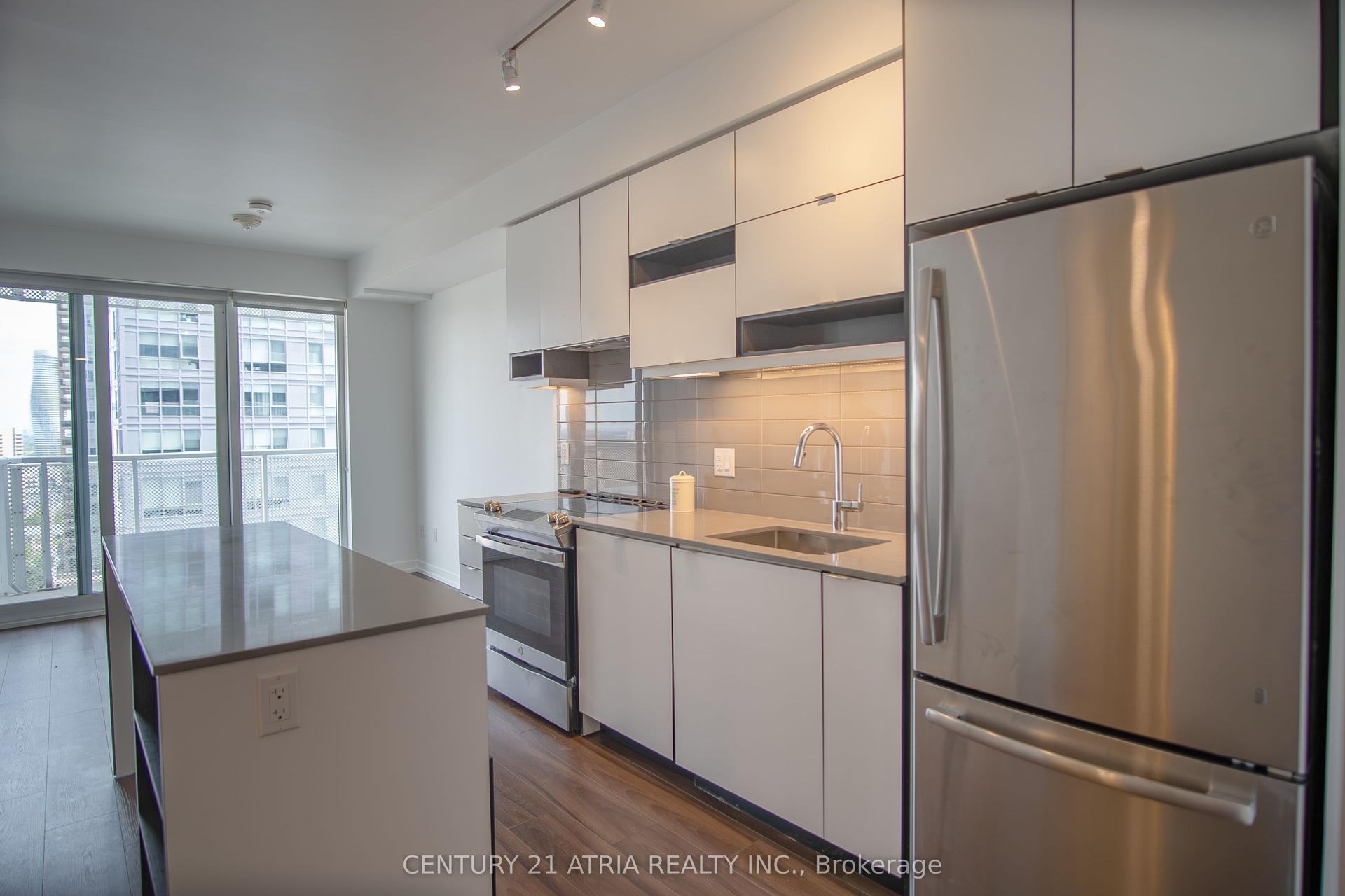 4065 Confederation Parkway 1405 #1405, Mississauga — Condo for lease, photo 1