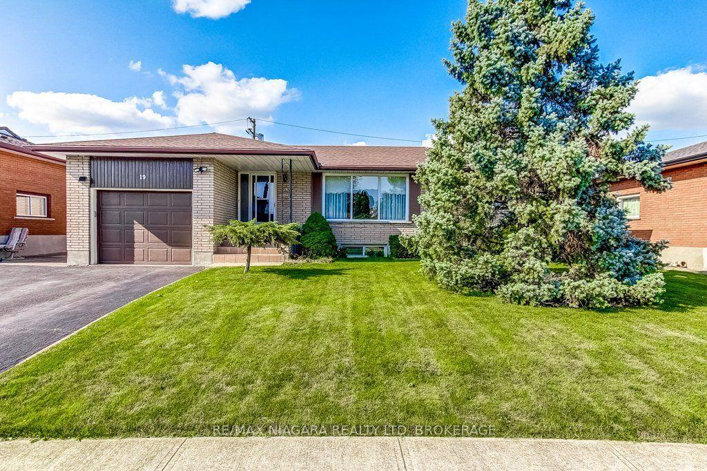 19 Eastdale Crescent, Welland — Detached for sale, photo 1