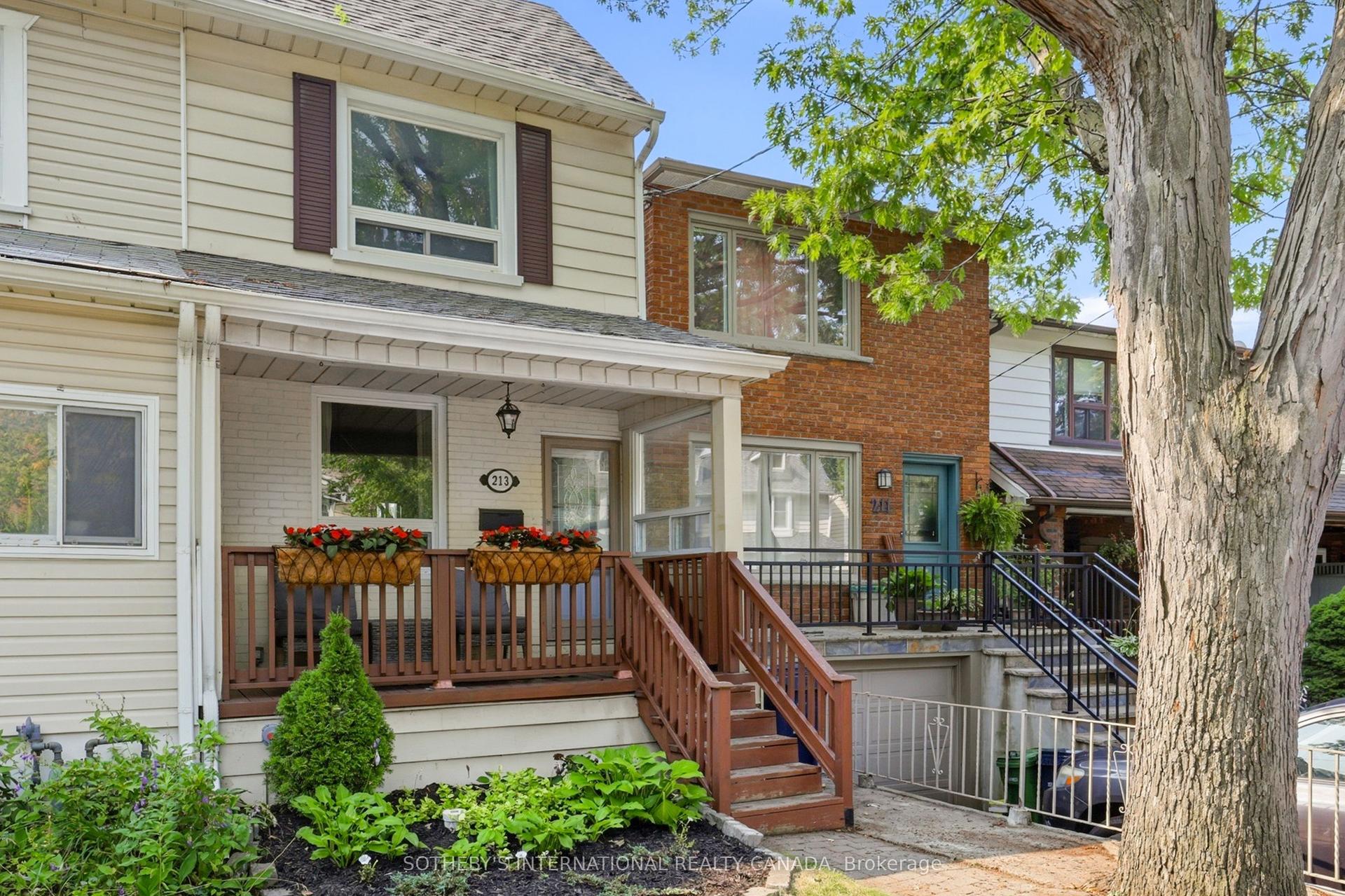 213 Oakcrest Avenue, Toronto — Semi-Detached for sale, photo 1