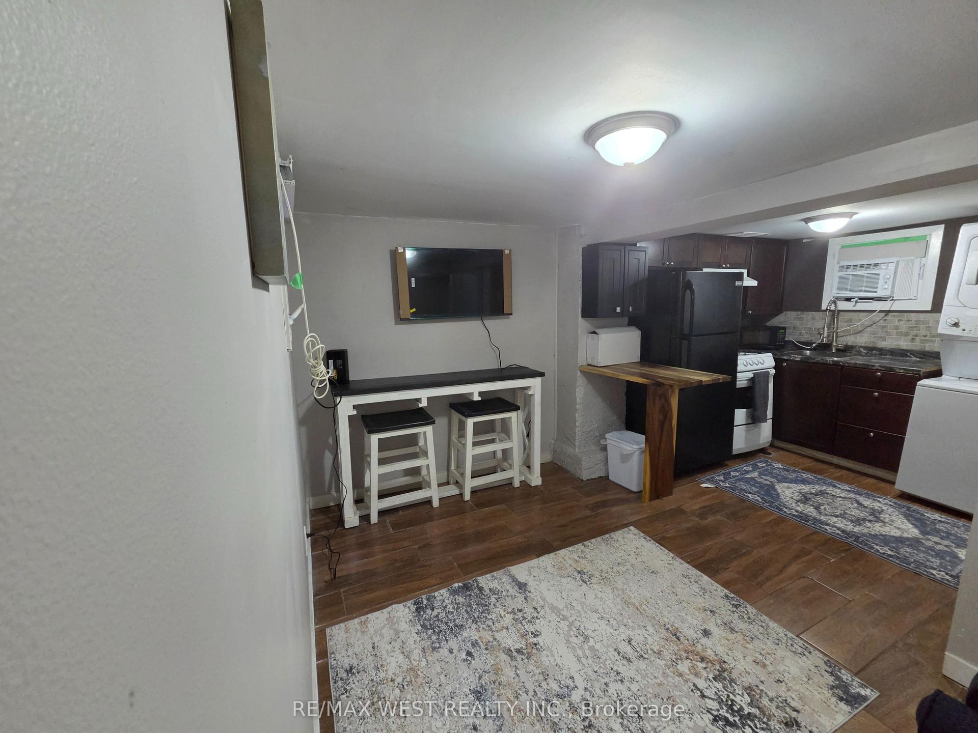 44 Beechwood Avenue Basement #Basement, Toronto — Detached for lease, photo 1