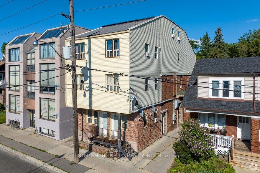 869 Broadview Avenue 402 #402 — photo 1