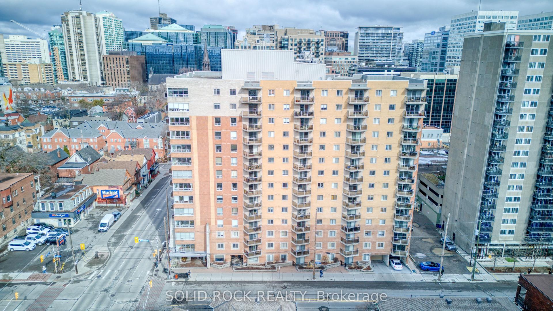 429 Somerset Street W 209 #209 — photo 1