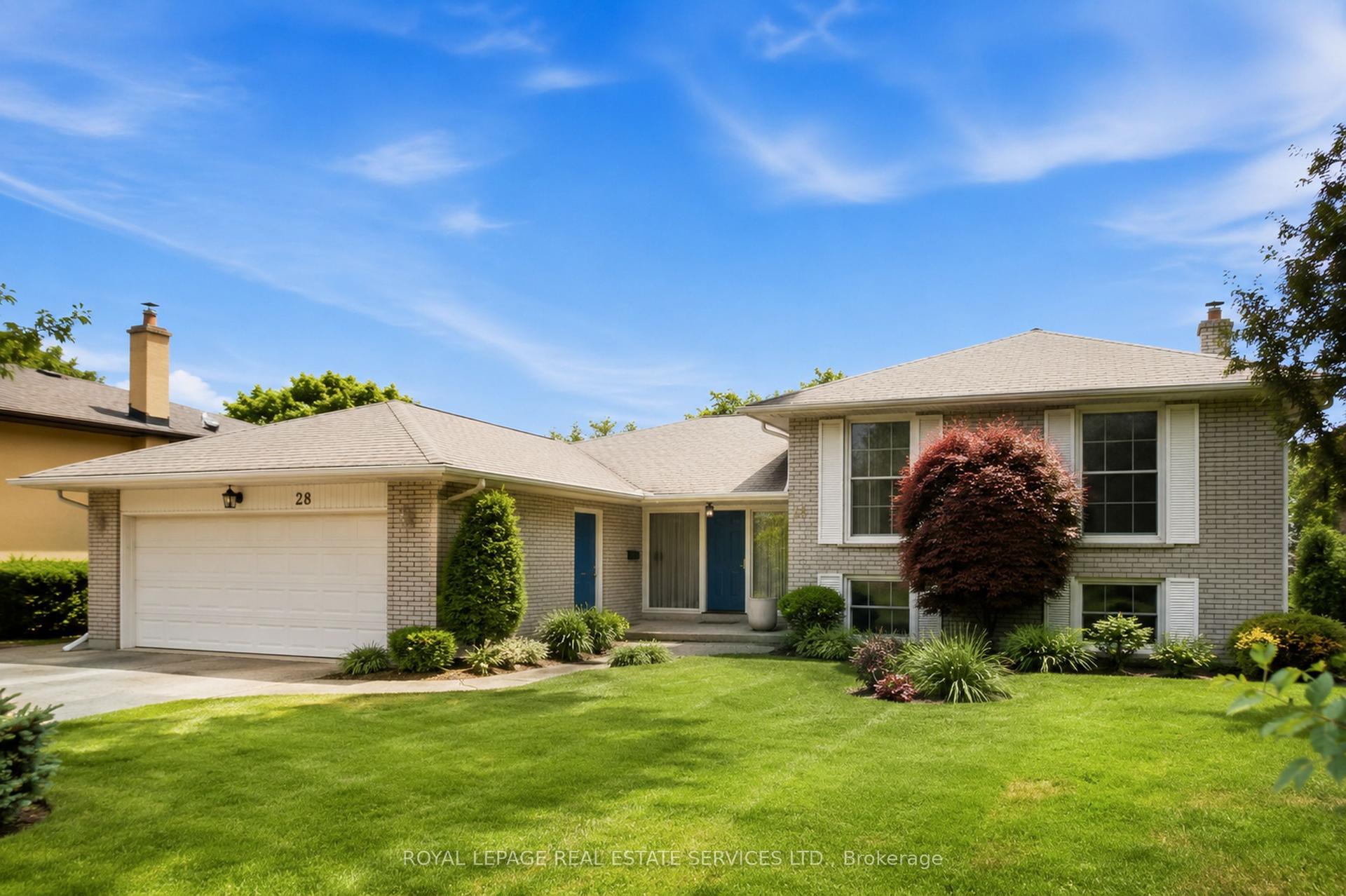 28 Bemersyde Drive — photo 1