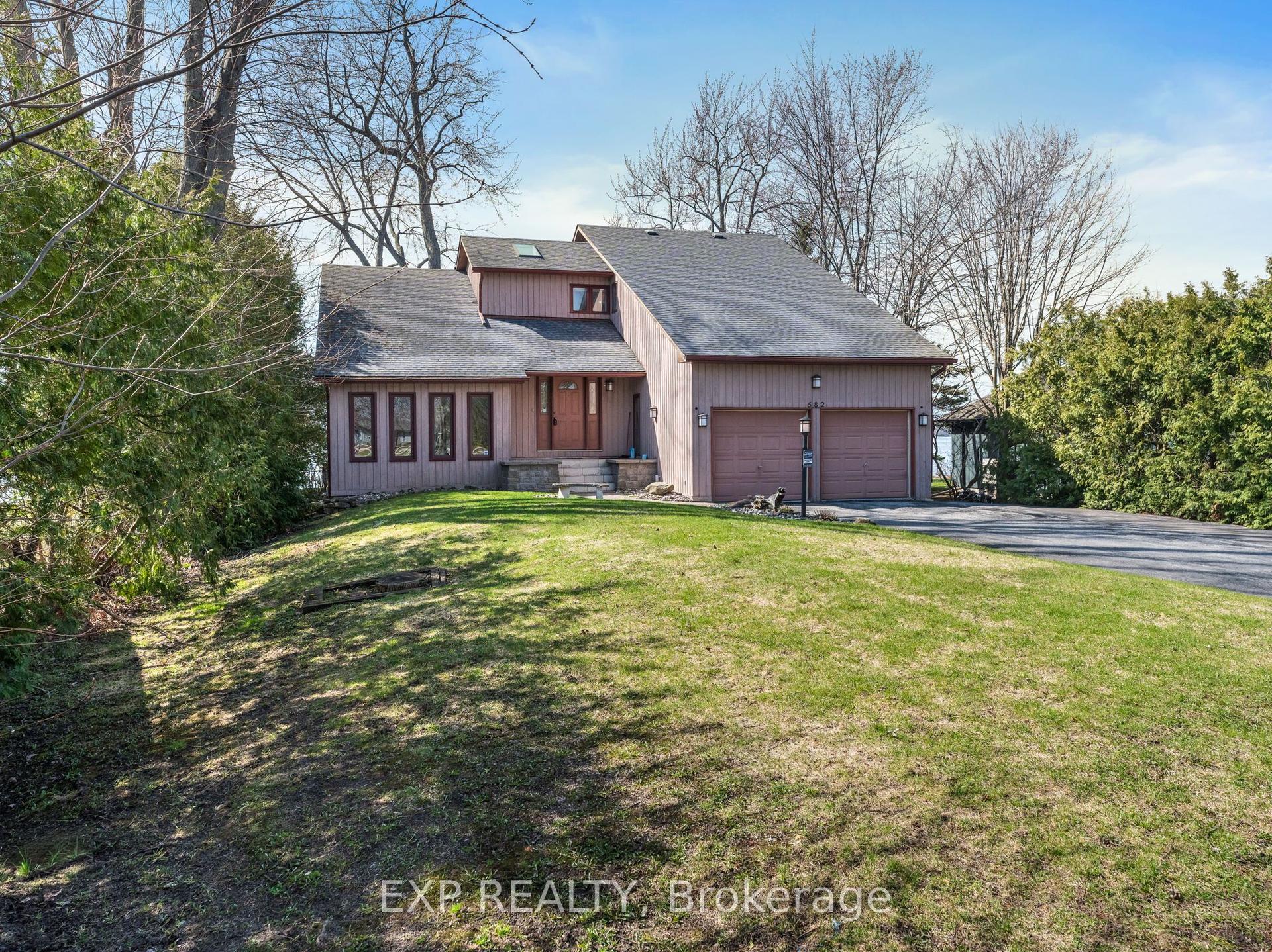 582 Duclos Point Road — photo 1