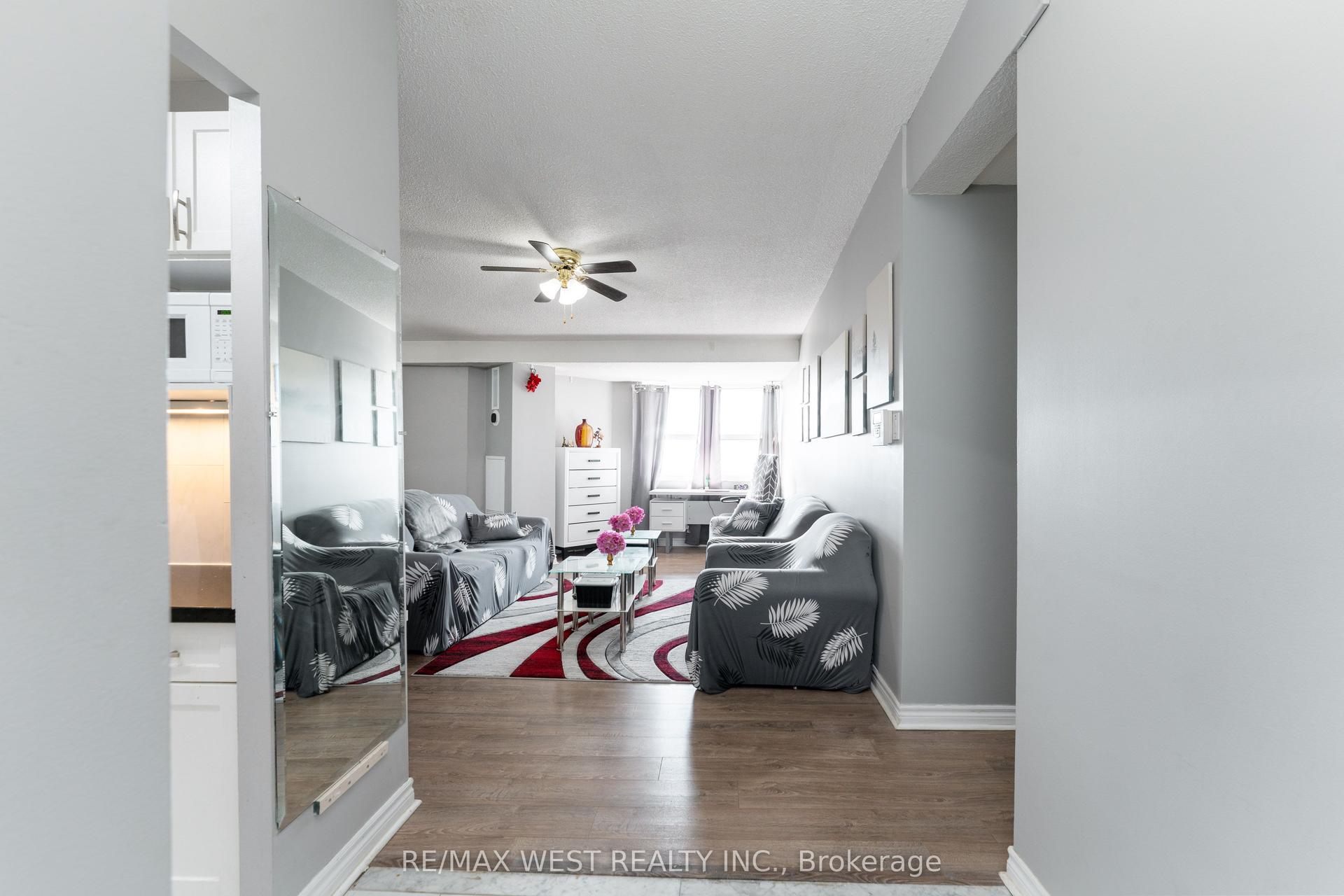 4062 Lawrence Avenue E 612 #612, Toronto — Condo for lease, photo 1