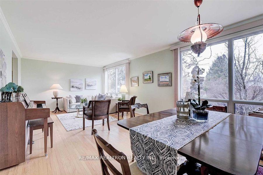 255 Confederation Drive, Toronto — Detached for lease, photo 1