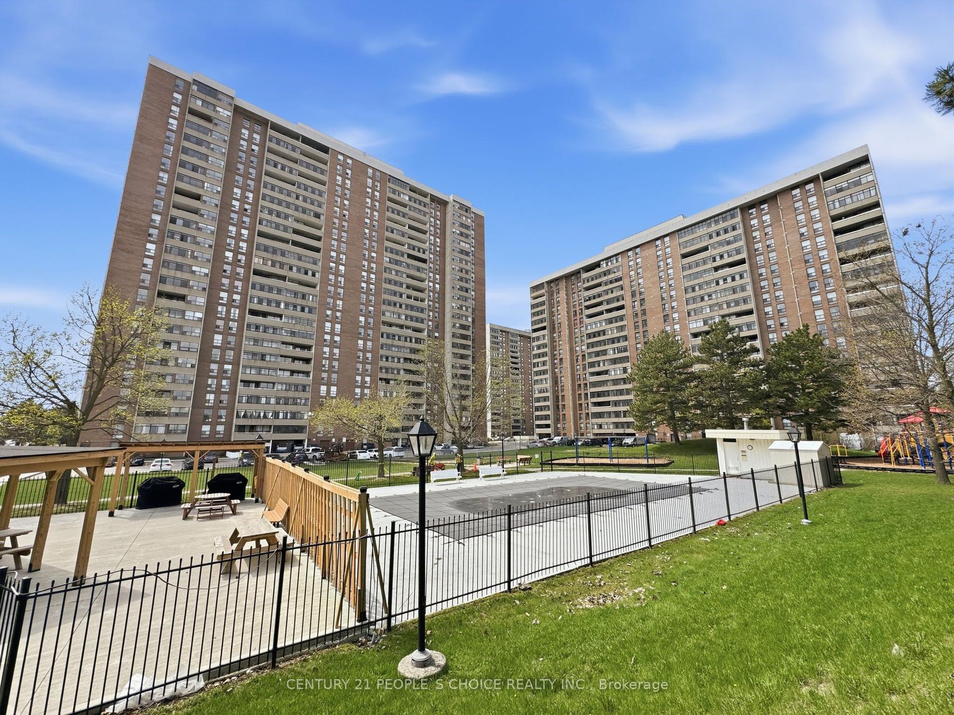 18 Knightsbridge Road 2109 #2109, Brampton — Condo for sale, photo 1