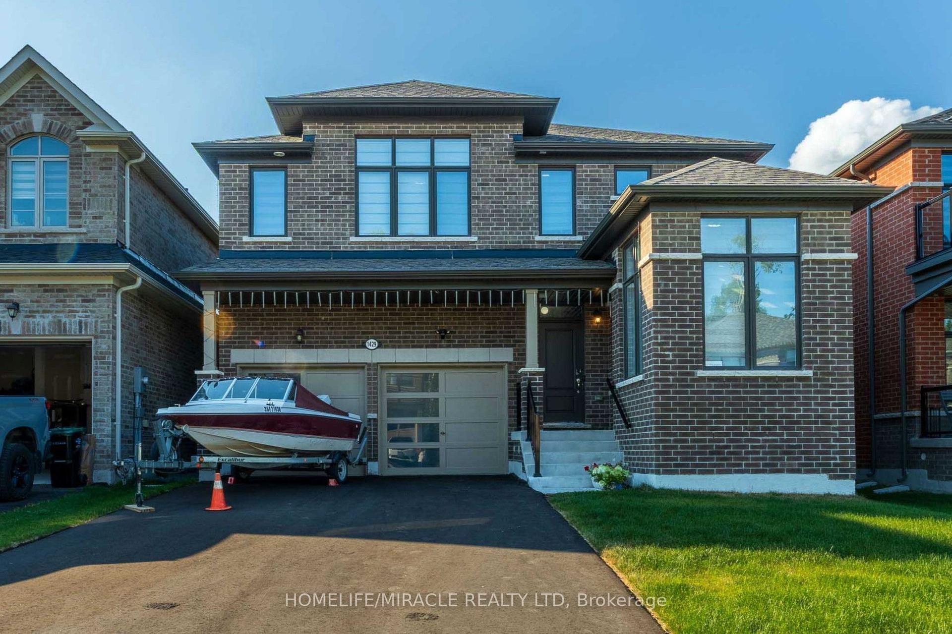1429 Davis Loop, Innisfil — Detached for lease, photo 1