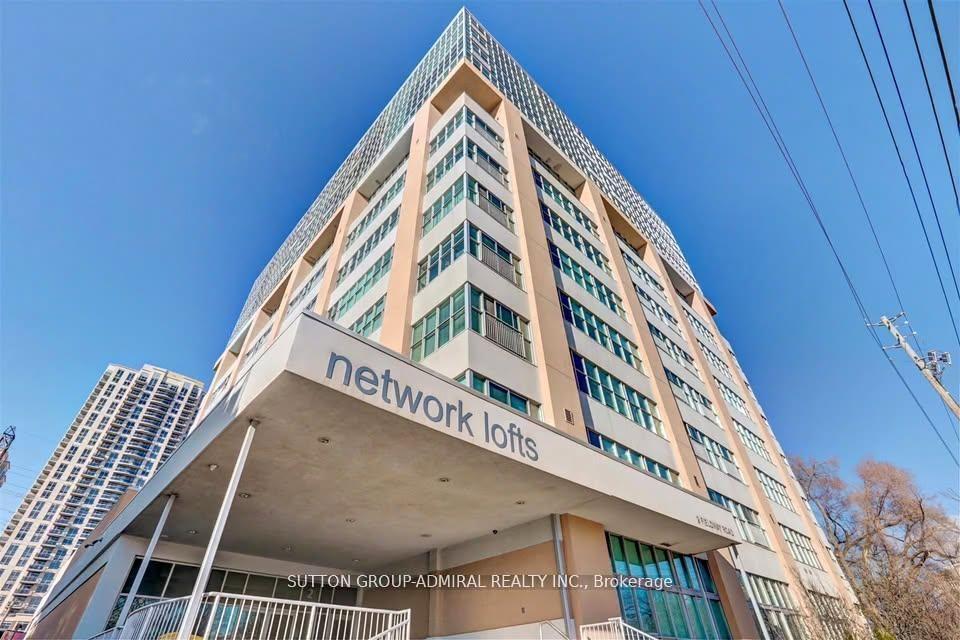 2 Fieldway Road 717 #717 — photo 1