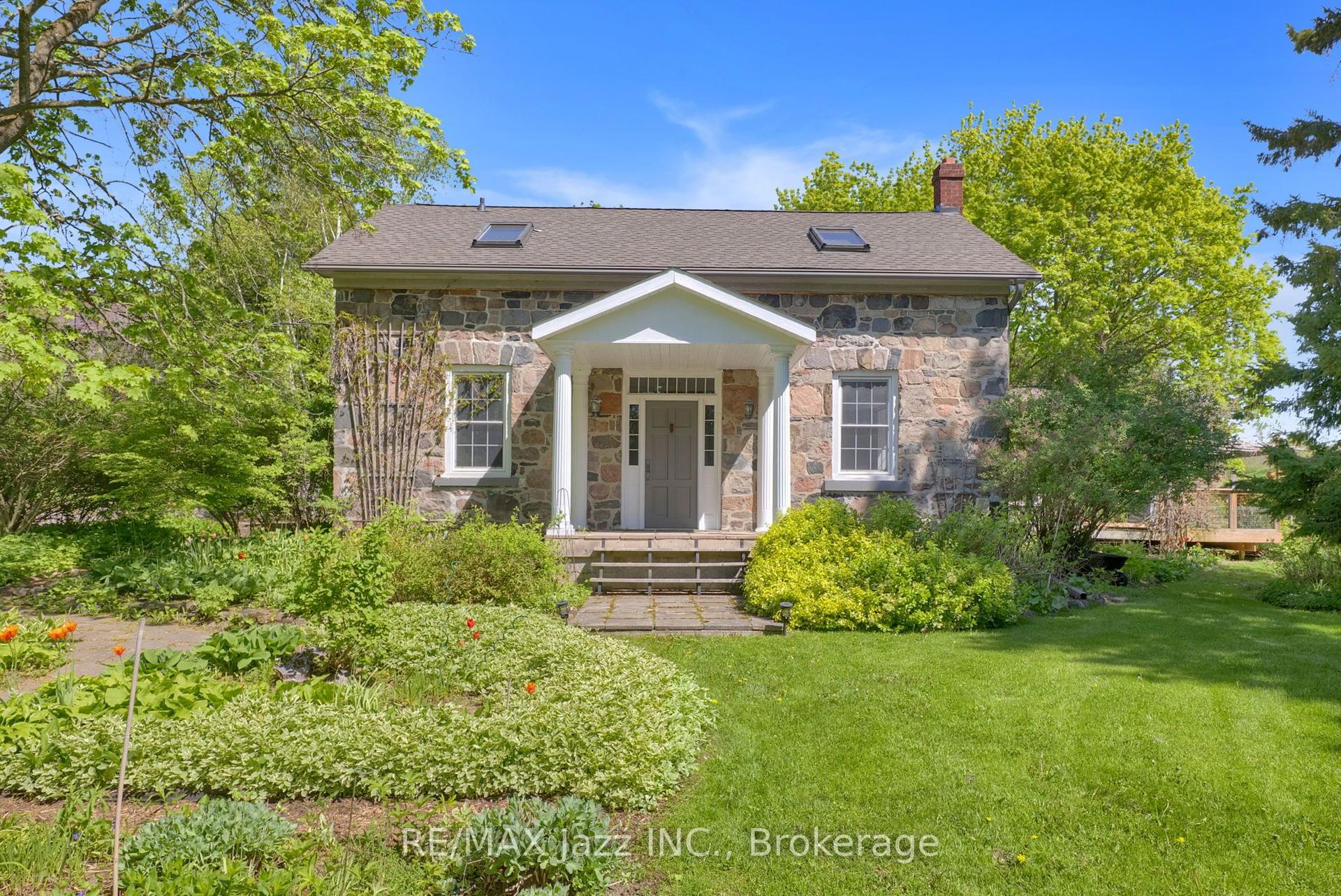 2402 Ganaraska Road — photo 1