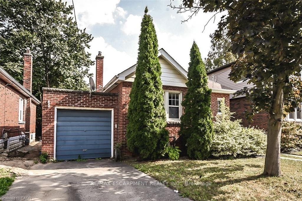 9 GARY Avenue — photo 1