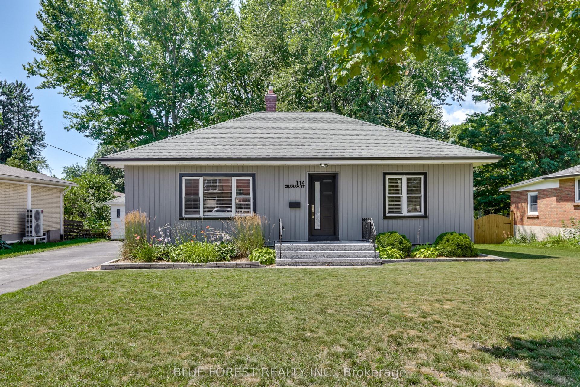 114 Graham Road, West Elgin — Detached for sale, photo 1