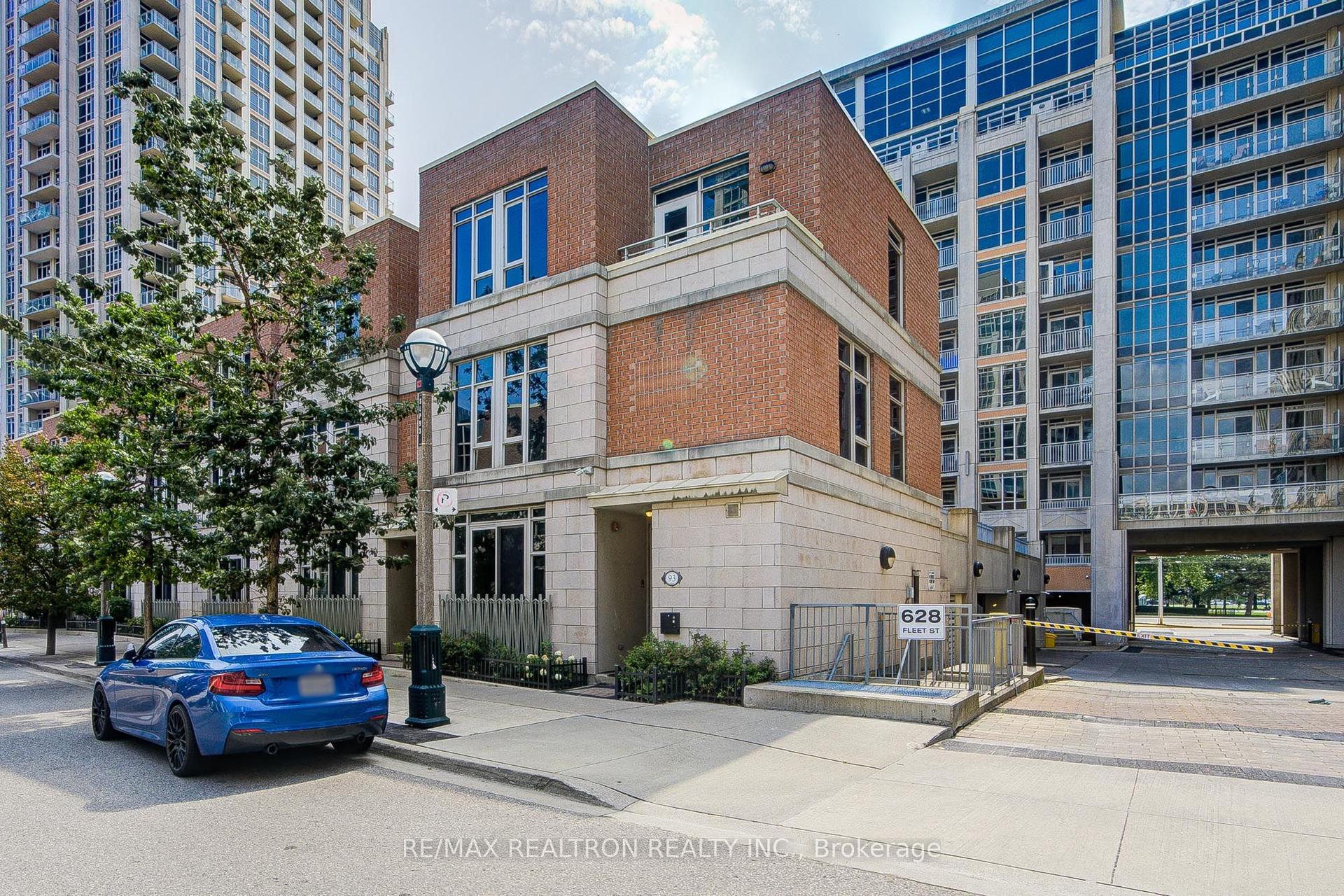 93 Sloping Sky Mews TH 1 #TH 1, Toronto — Condo Town for lease, photo 1