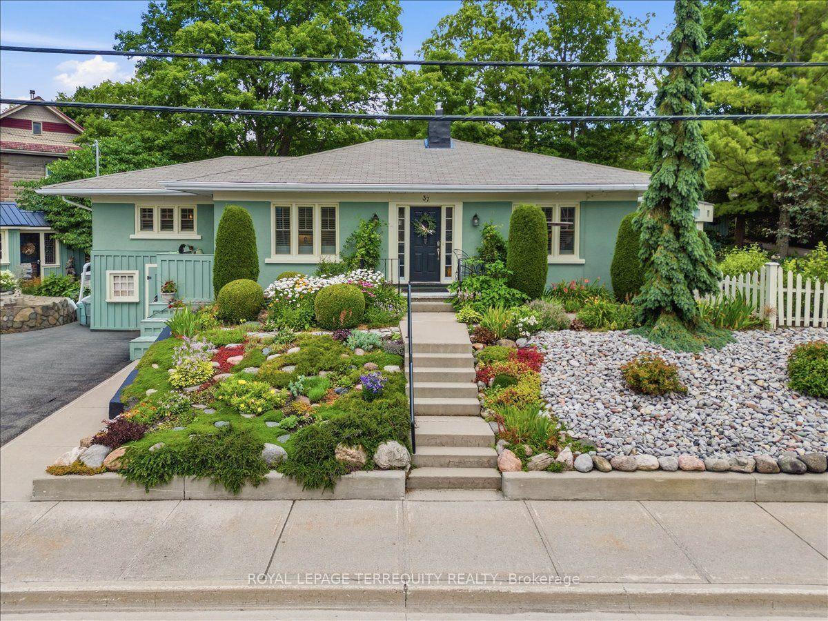 37 Old Hastings Road, Trent Hills — Detached for sale, photo 1