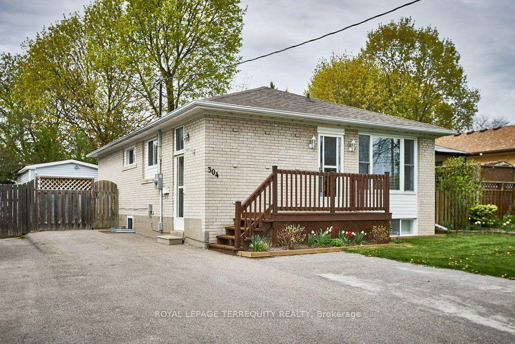 304 Palmerston Avenue Lower #Lower, Whitby — Detached for lease, photo 1