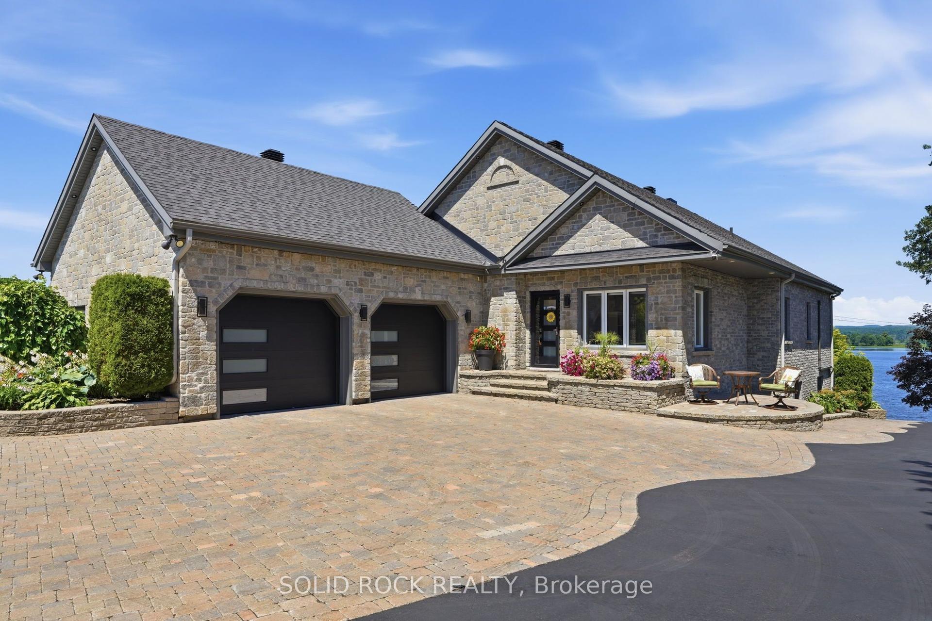 3835 Old Highway 17 Road, Clarence-Rockland — Detached for sale, photo 1