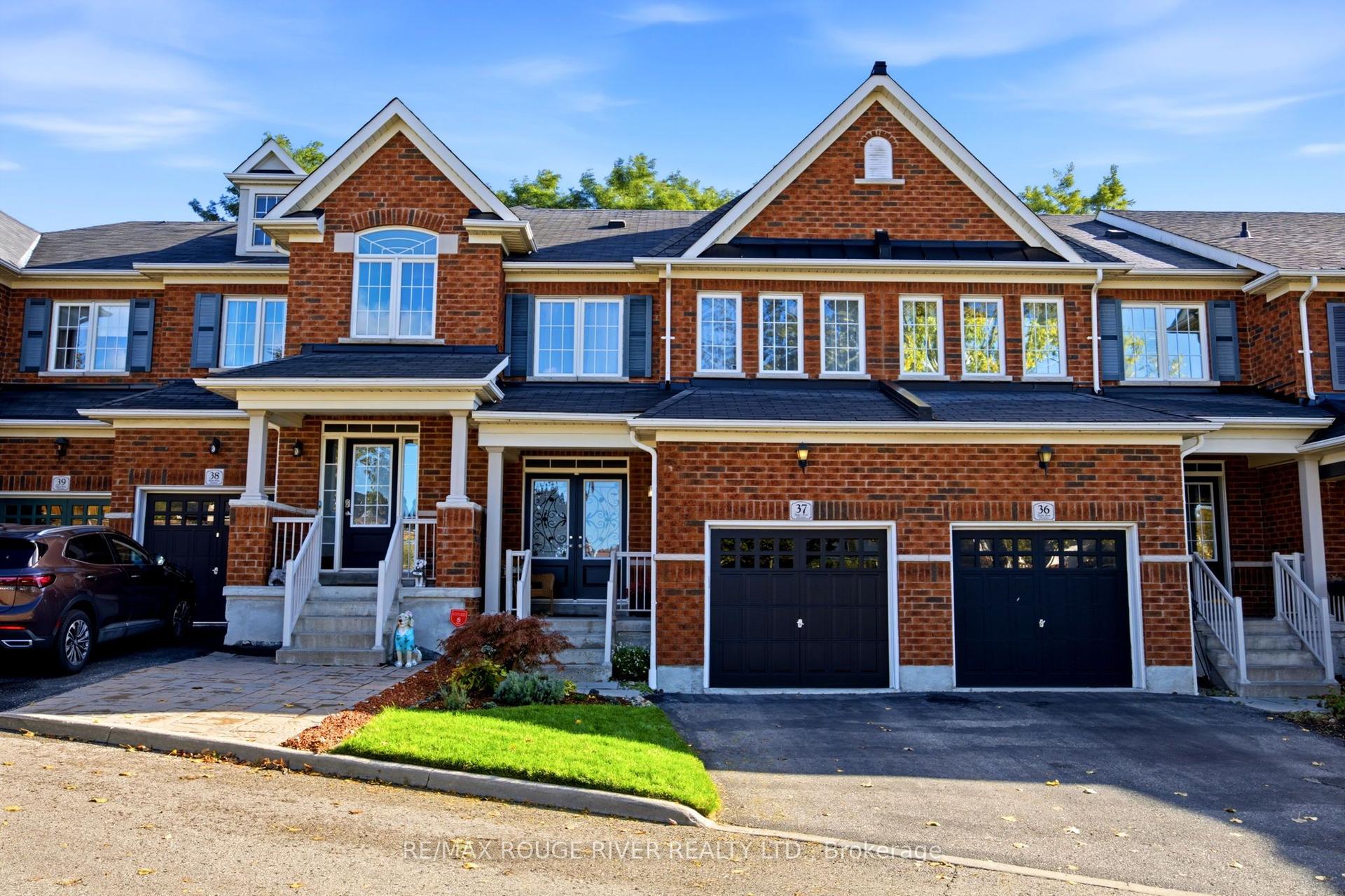 715 Grandview Street N 37 #37, Oshawa — Townhouse for sale, photo 1
