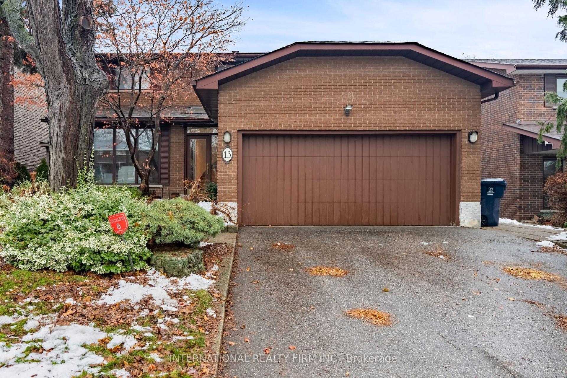 13 Mistflower Road, Toronto — Detached for sale, photo 1