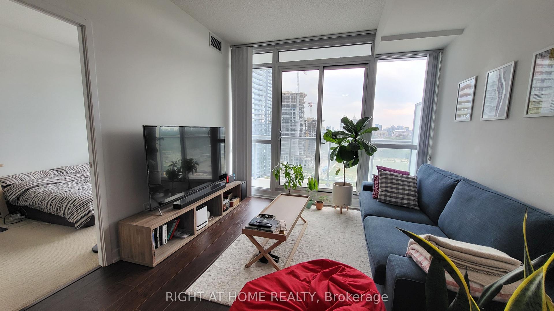 121 MCMAHON Drive 2211 #2211, Toronto — Condo for lease, photo 1