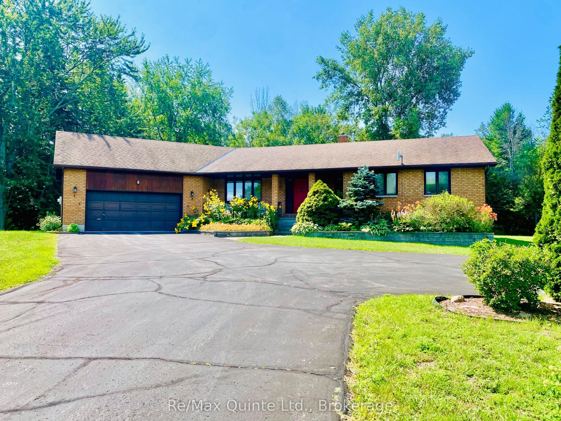 21858 Loyalist Parkway, Quinte West — Detached for sale, photo 1
