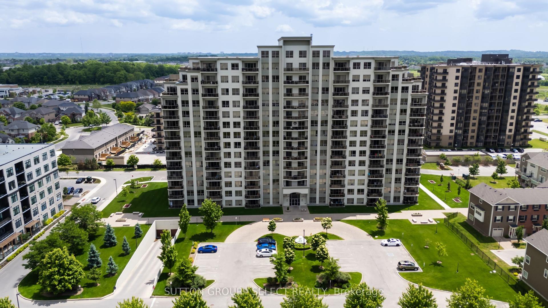 1030 CORONATION Drive 606 #606 — photo 1