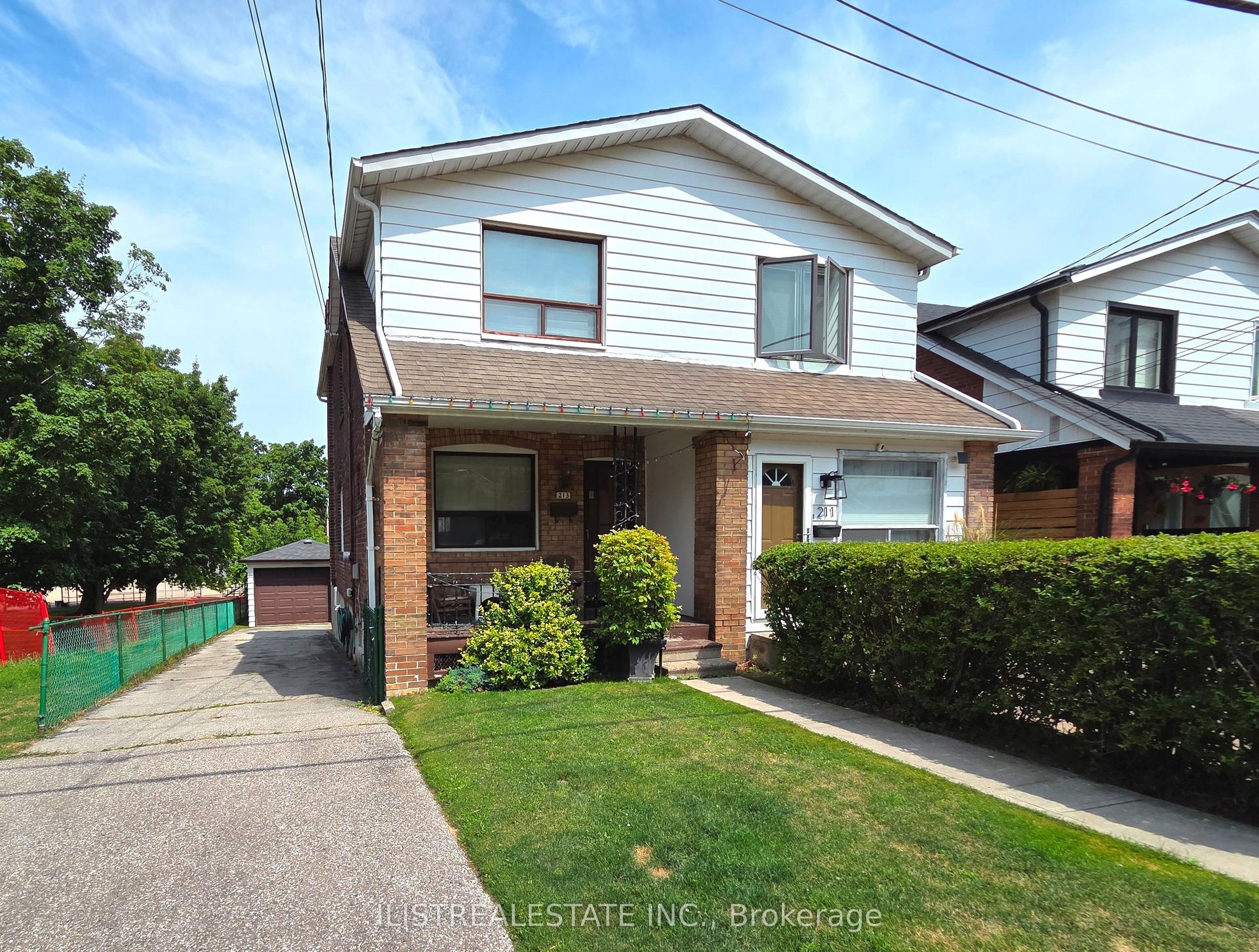 213 Blantyre Avenue, Toronto — Semi-Detached for sale, photo 1
