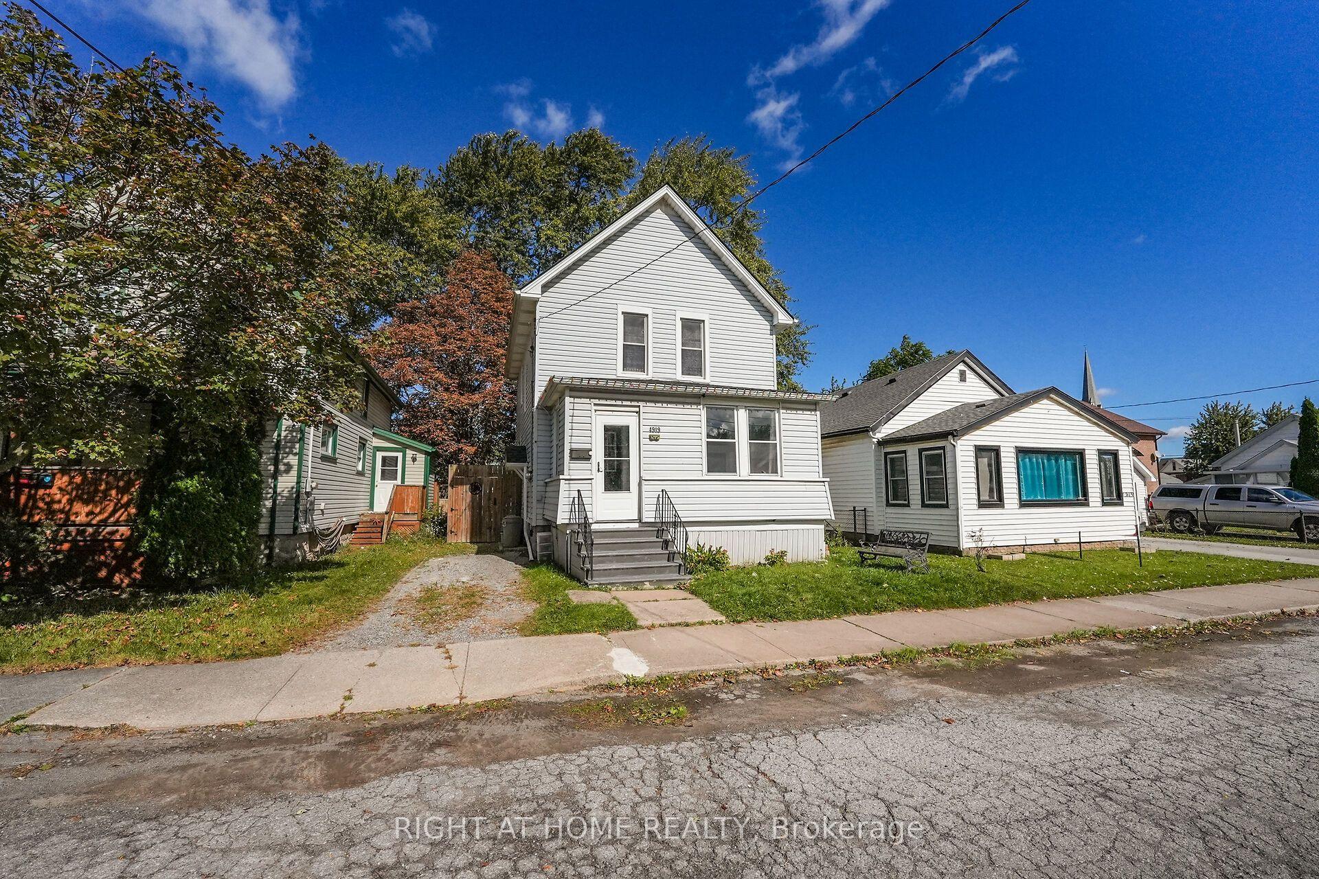 4919 Huron Street, Niagara Falls — Detached for sale, photo 1
