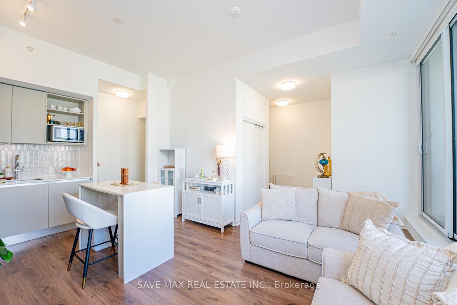 3020 Trailside Drive 129 #129, Oakville — Condo Town for sale, photo 1