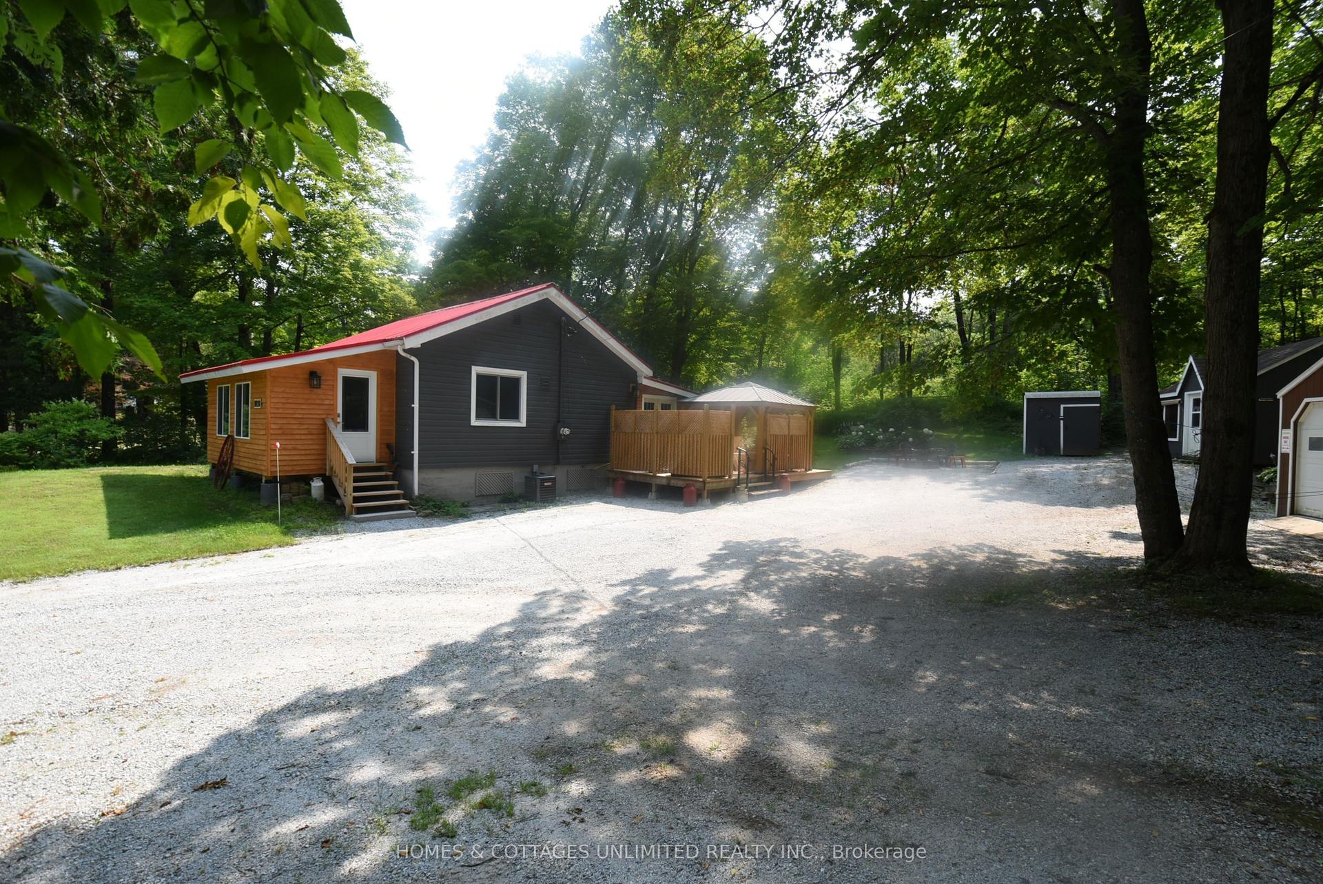 10110 509 Road N, Frontenac — Detached for sale, photo 1