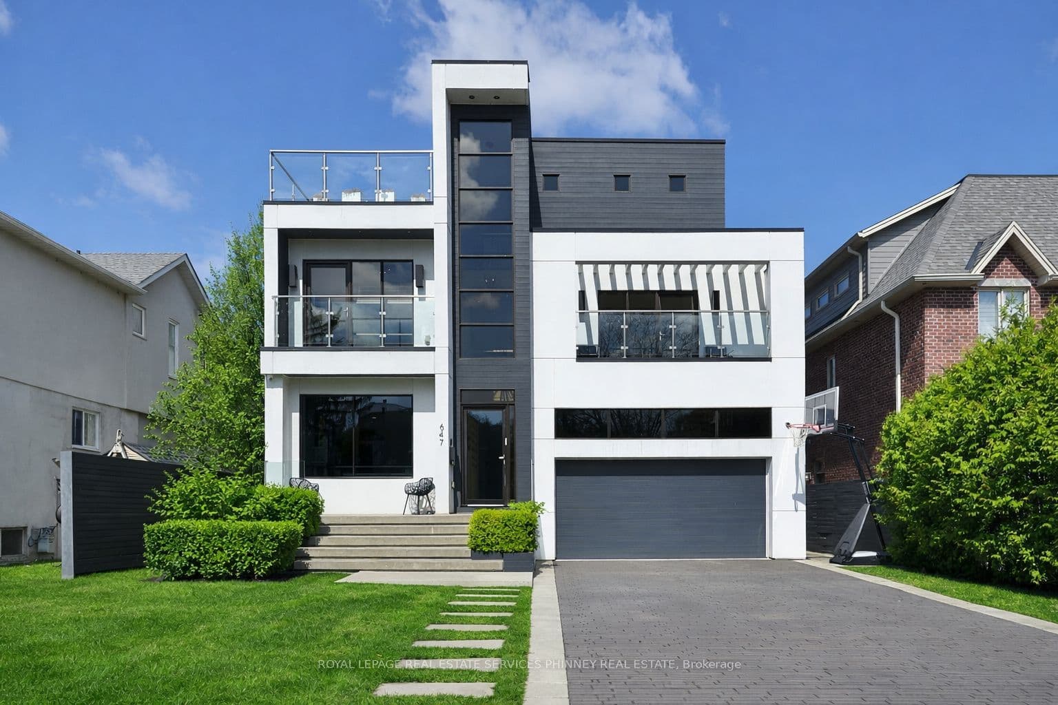 647 Montbeck Crescent — photo 1