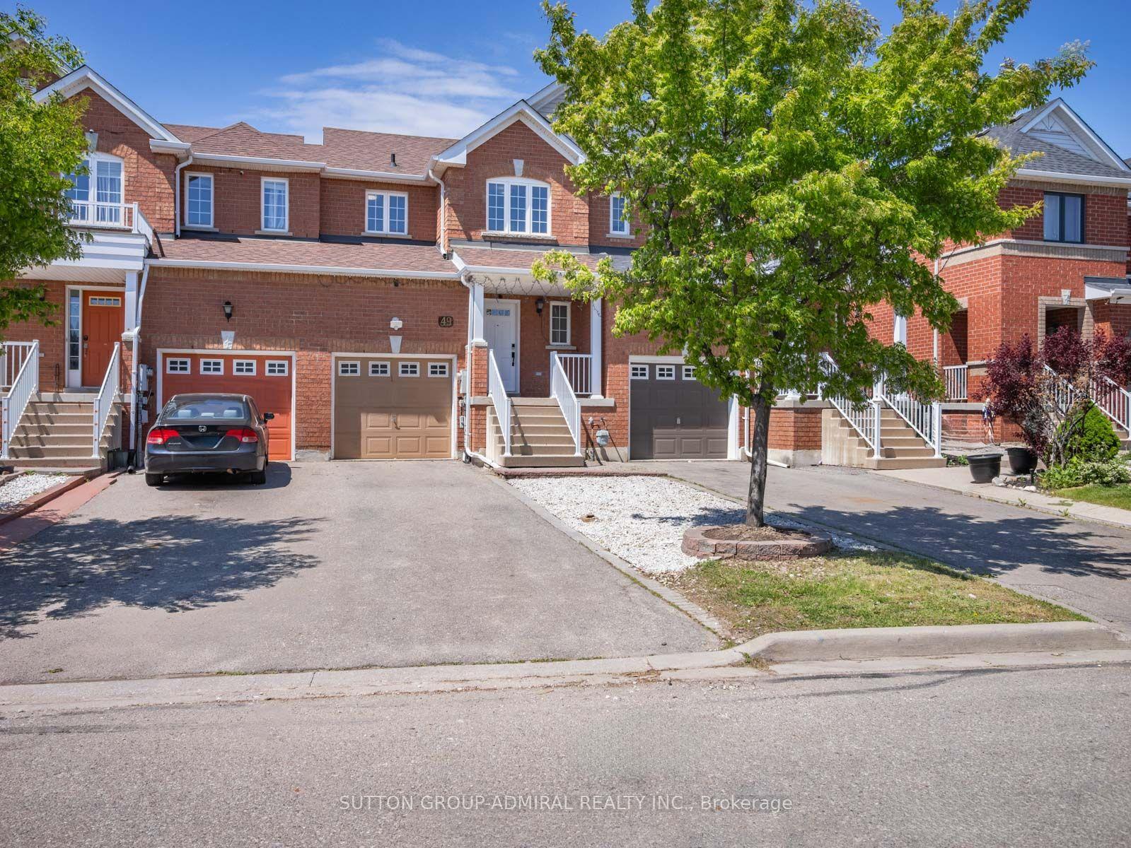 49 Lindenshire Avenue — photo 1