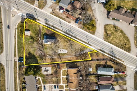 407 Bell Street — photo 1