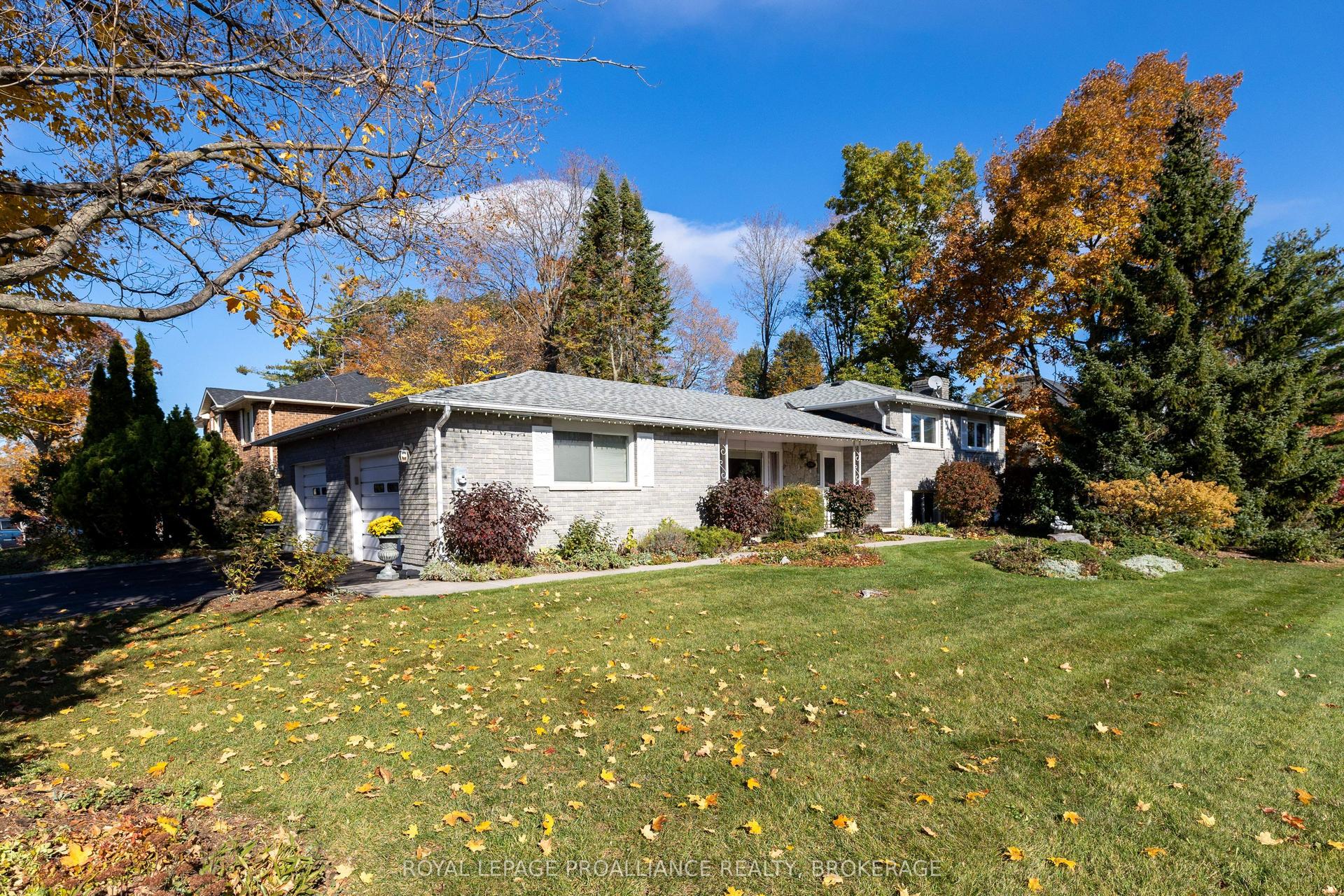 1448 Tamarac Street, Kingston — Detached for sale, photo 1
