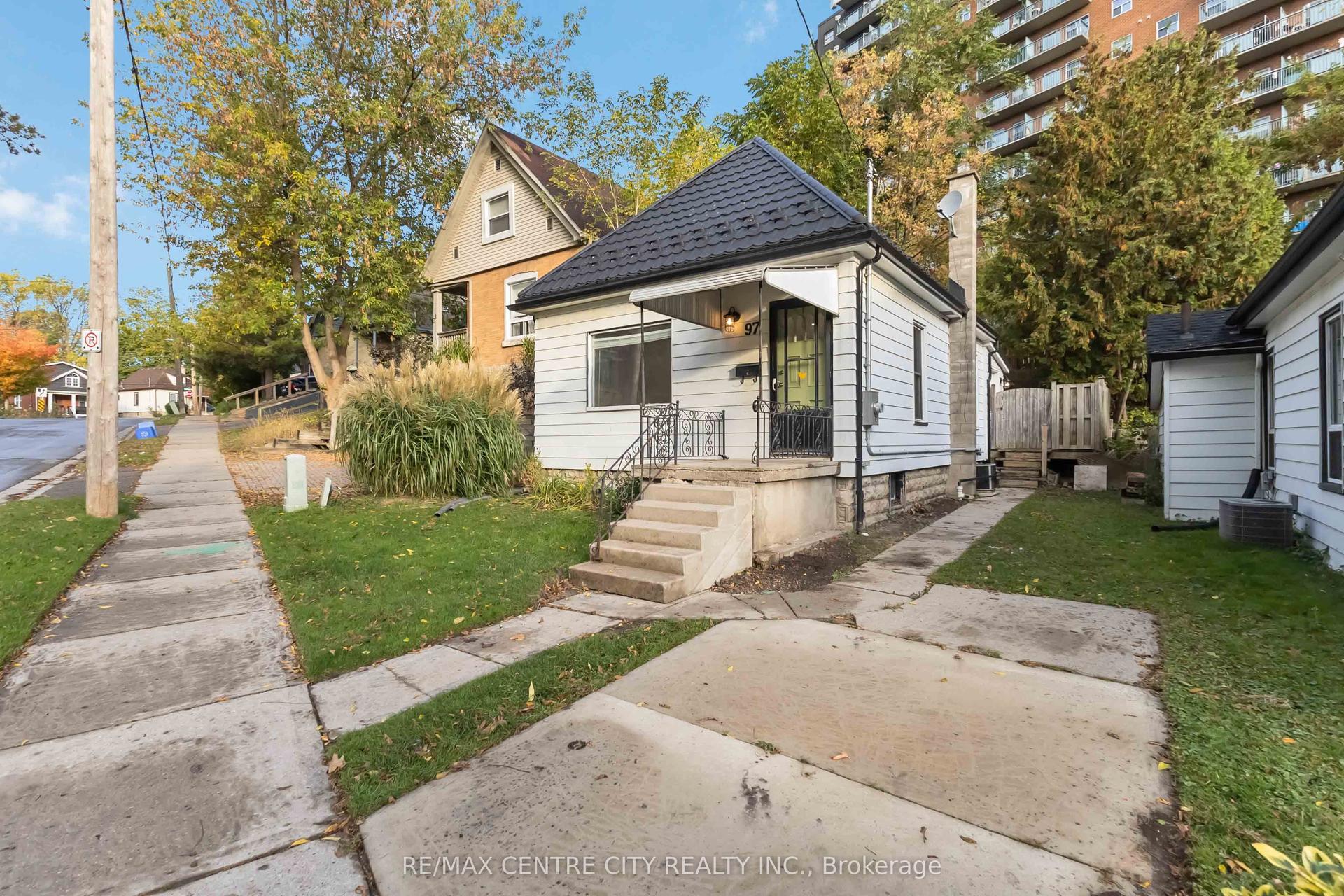 97 Walnut Street — photo 1