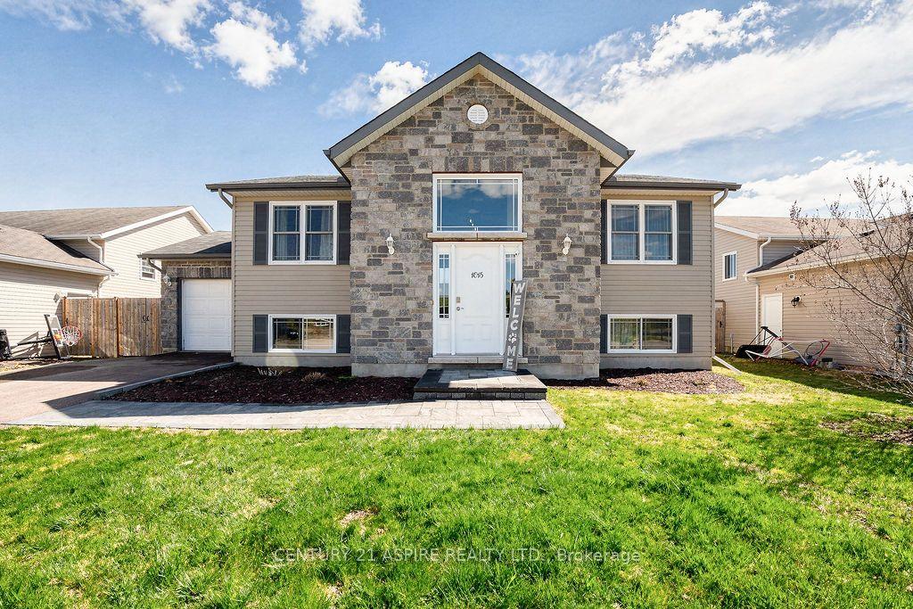 1015 Riverstone Trail — photo 1