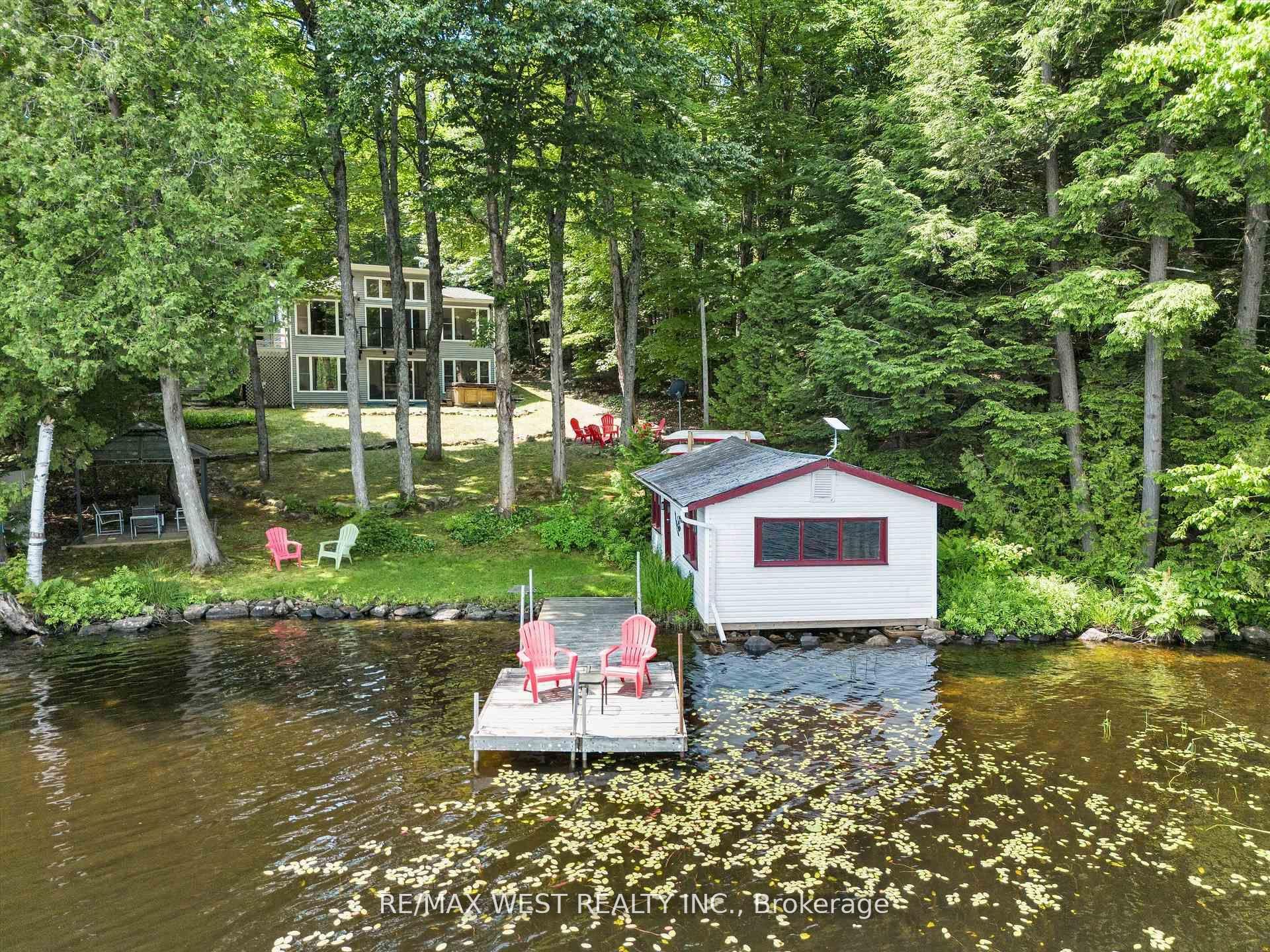 1091 MCARTHUR POINT Road — photo 1