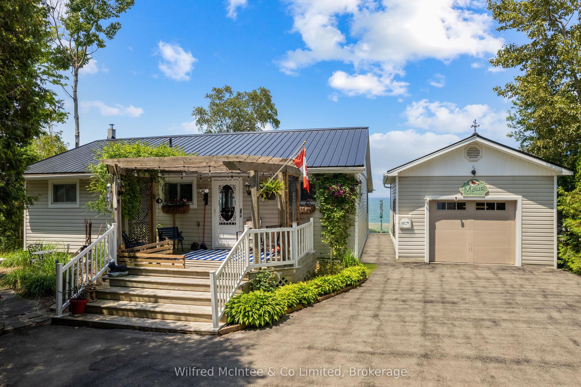 509 Bruce Road 13 N/A, Native Leased Lands — Detached for sale, photo 1