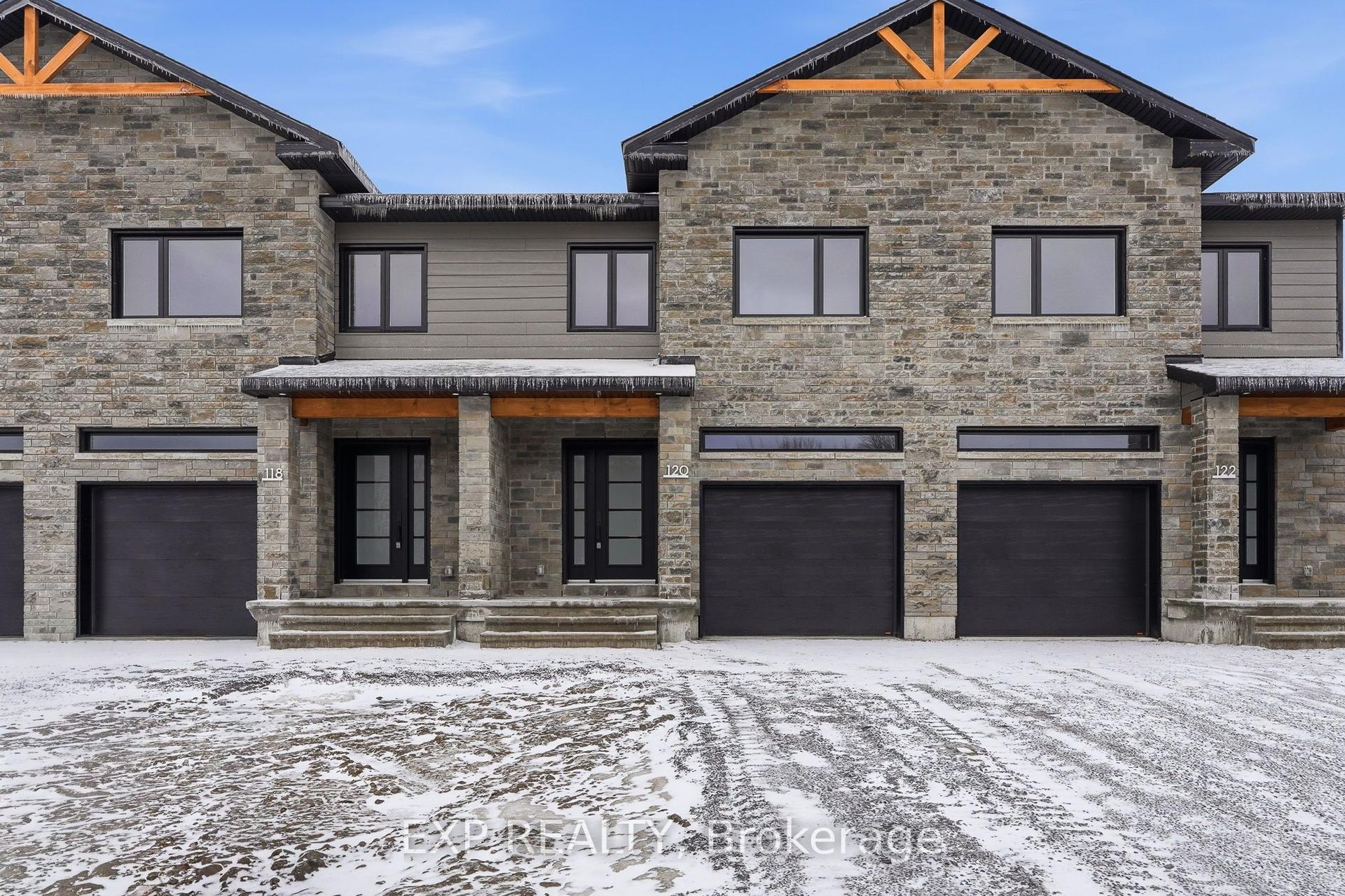 121 Lorie Street — photo 1