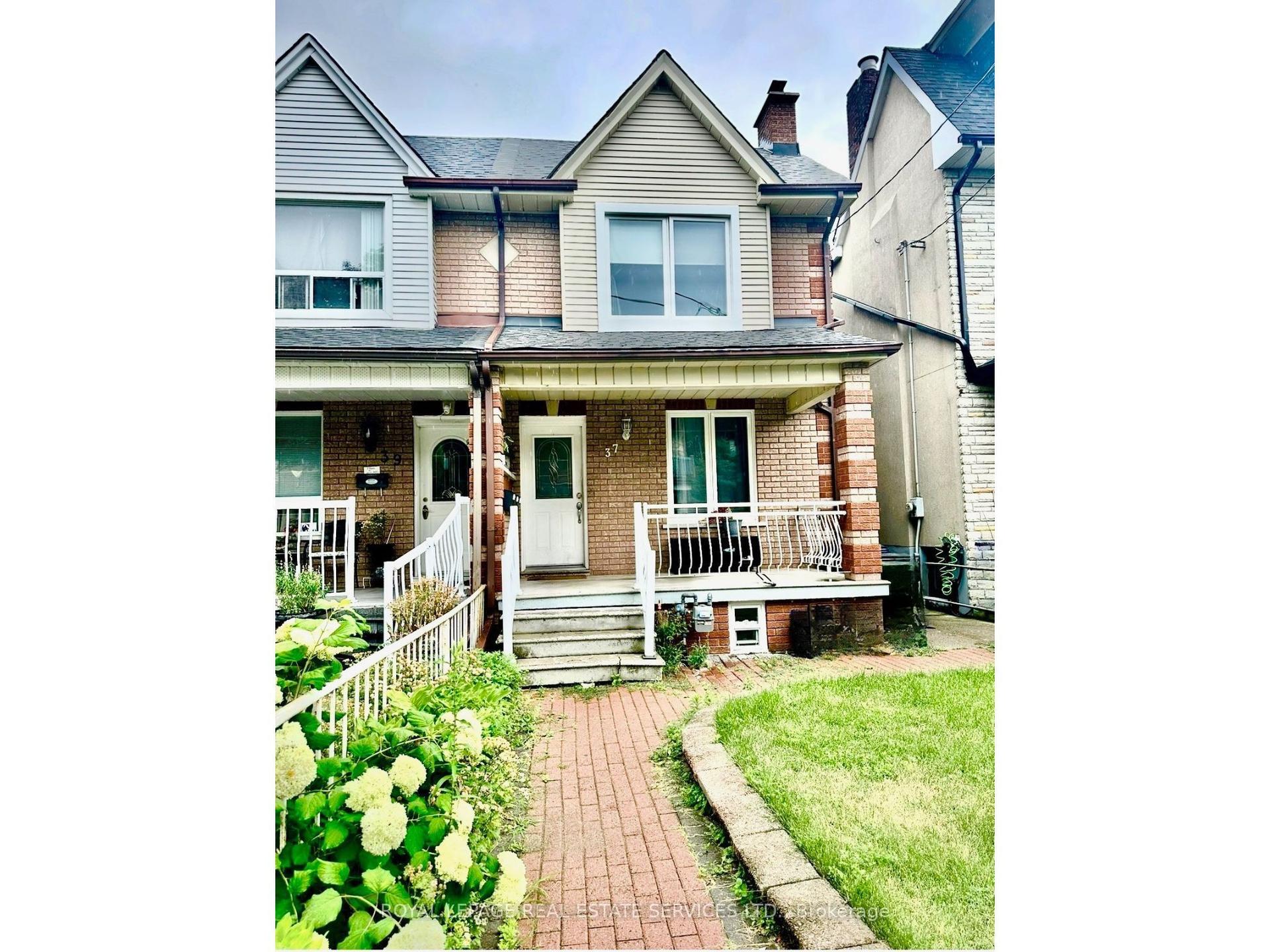 37 Gillespie Avenue Main Floor #Main Floor, Toronto — Semi-Detached for lease, photo 1