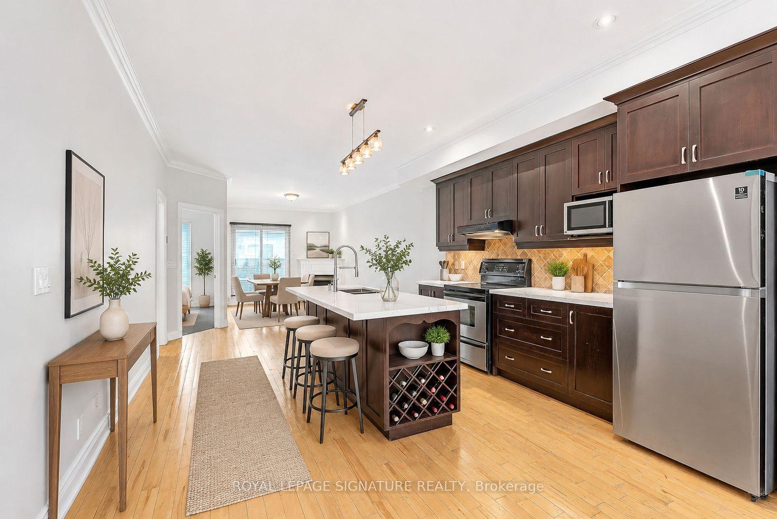 1019A College Street, Toronto — Condo Town for lease, photo 1