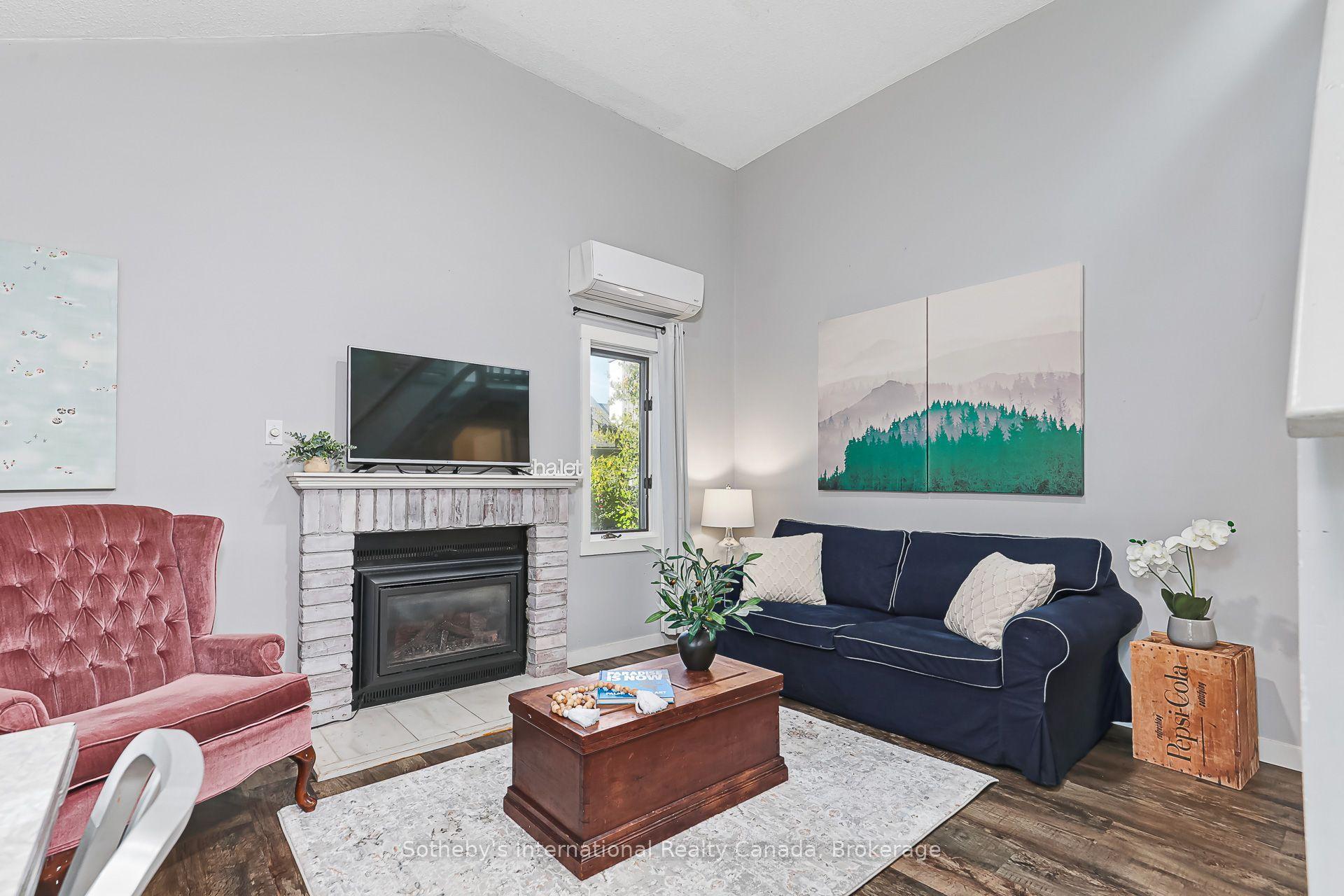 442 Oxbow Crescent, Collingwood — Condo Town for sale, photo 1
